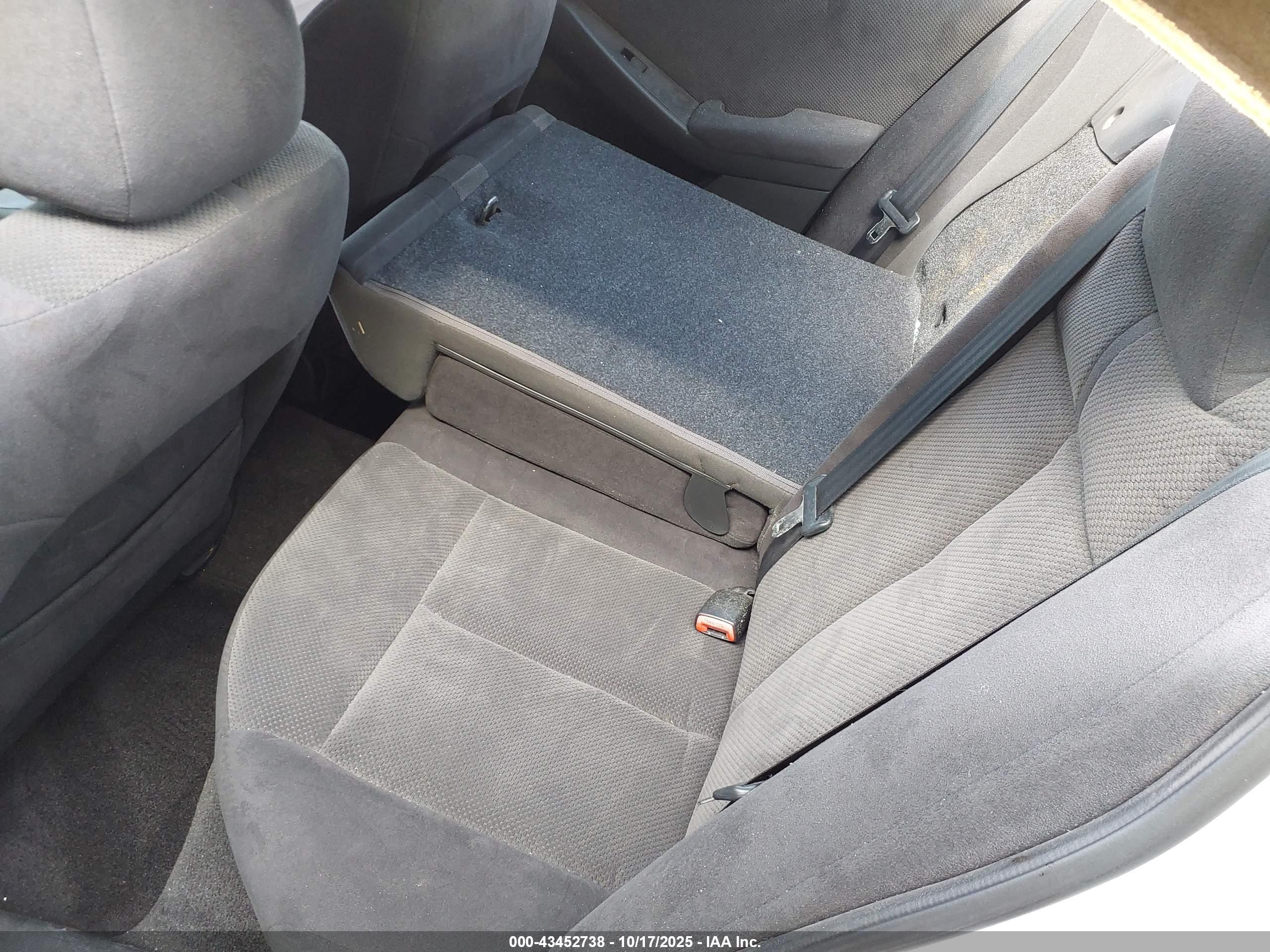 NISSAN ALTIMA image 8