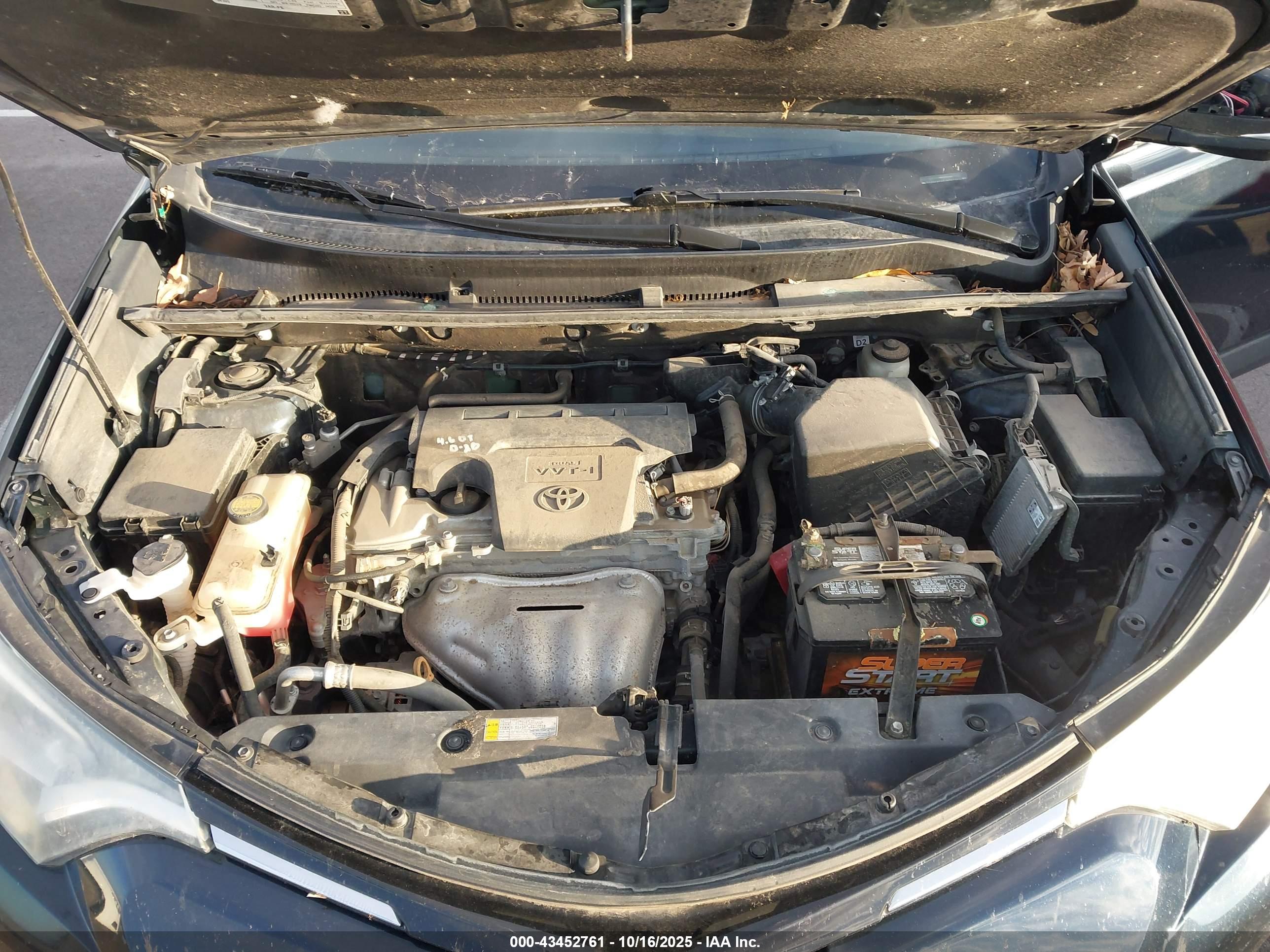 TOYOTA RAV4 image 10