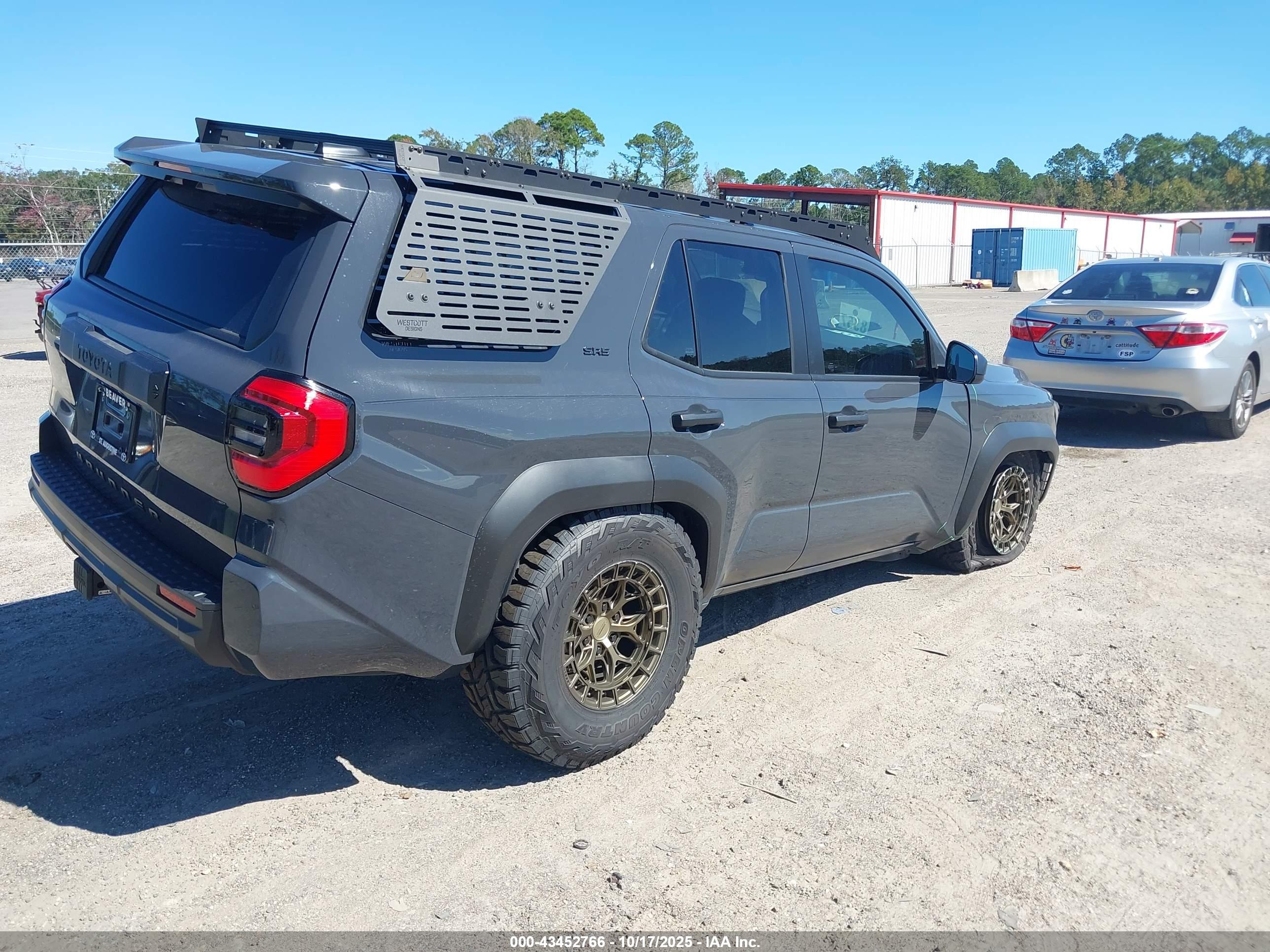 TOYOTA 4RUNNER image 4