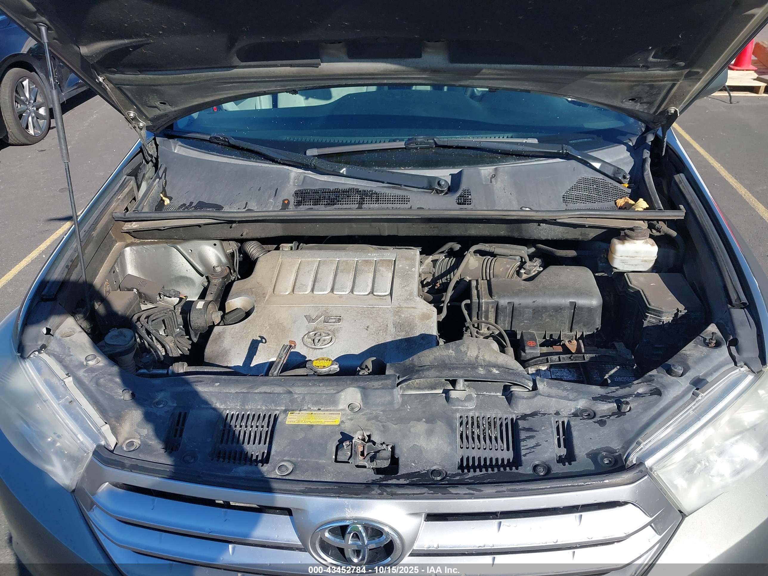TOYOTA HIGHLANDER image 10