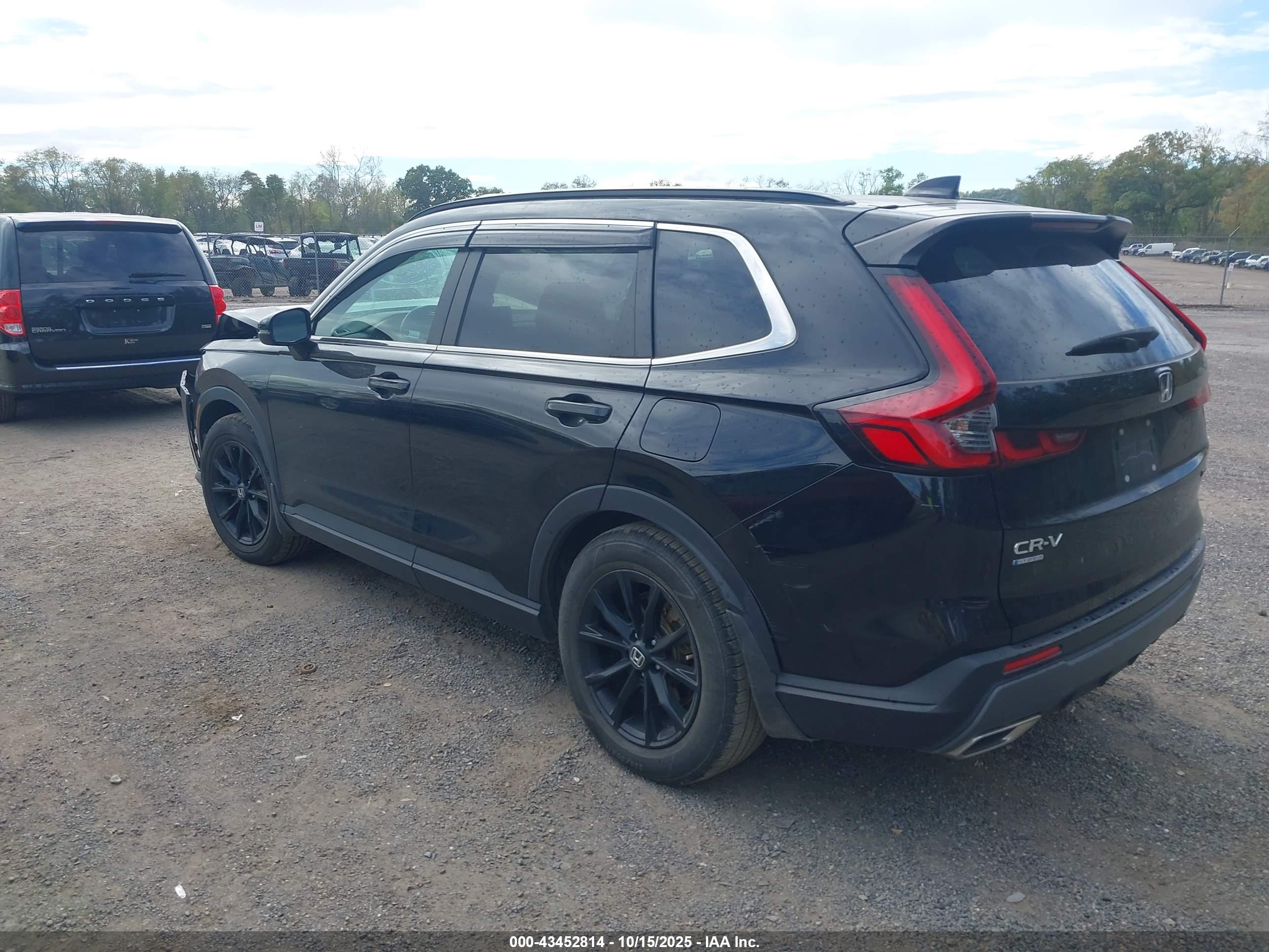 HONDA CR-V image 3