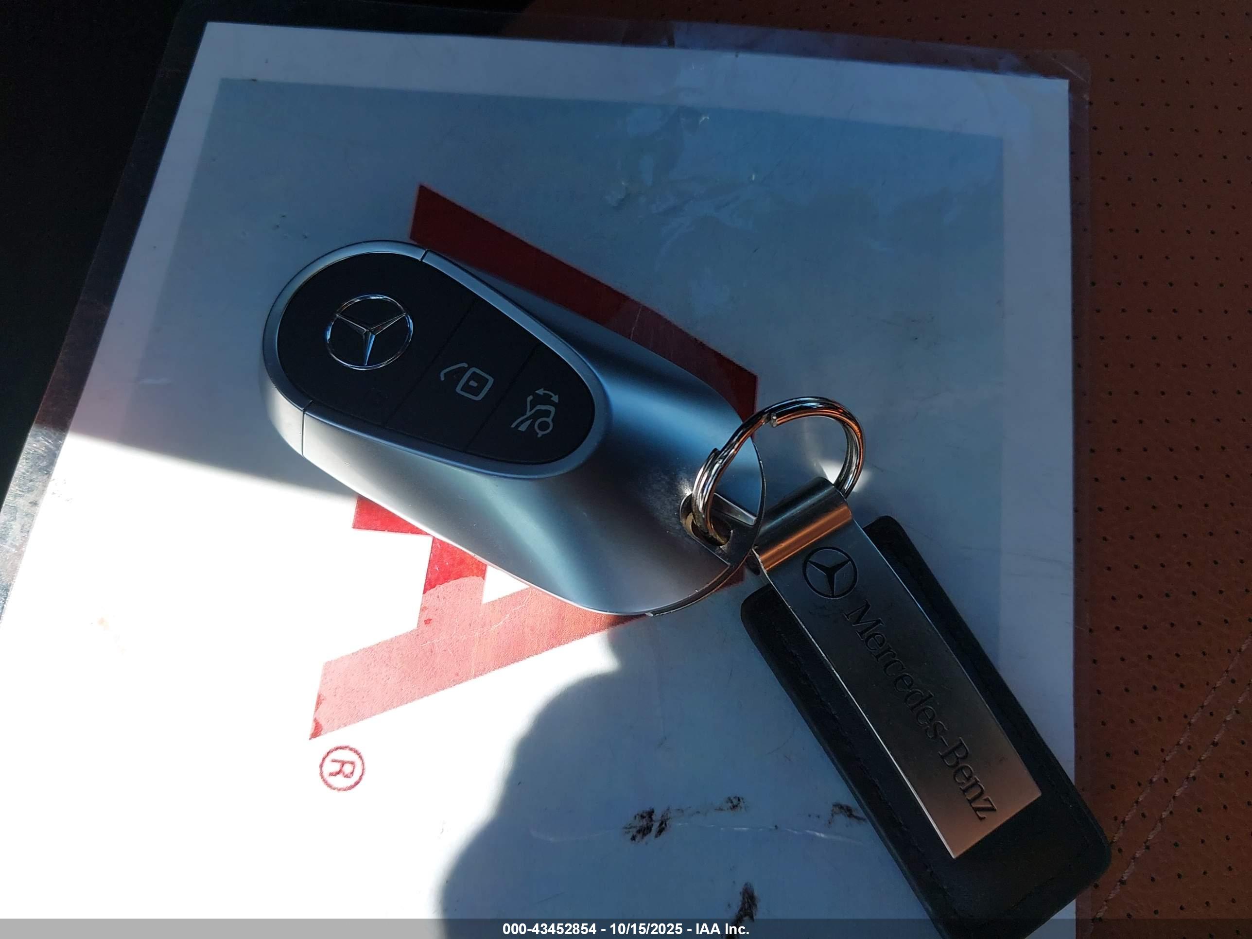 MERCEDES-BENZ C image 11