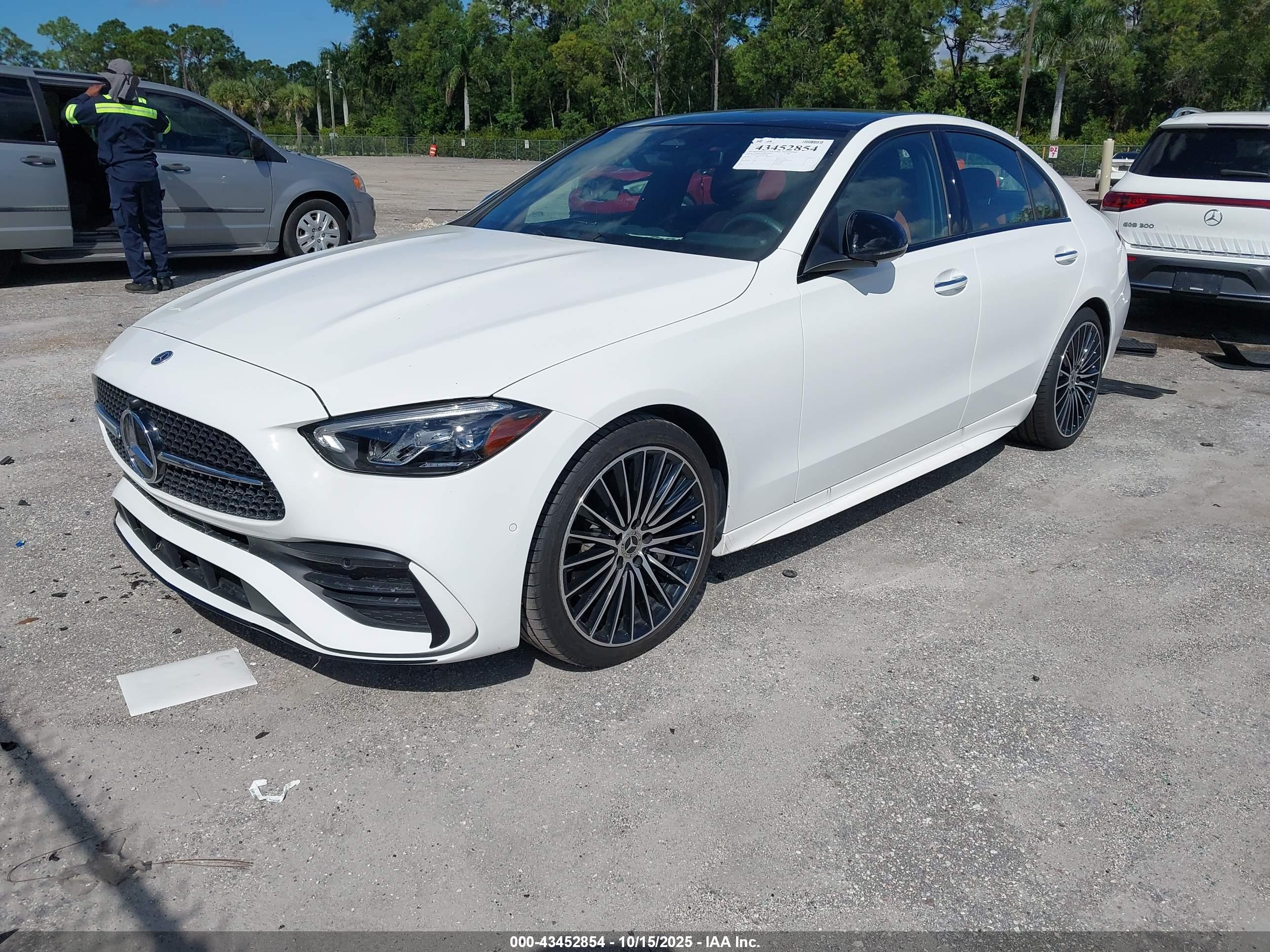 MERCEDES-BENZ C image 2