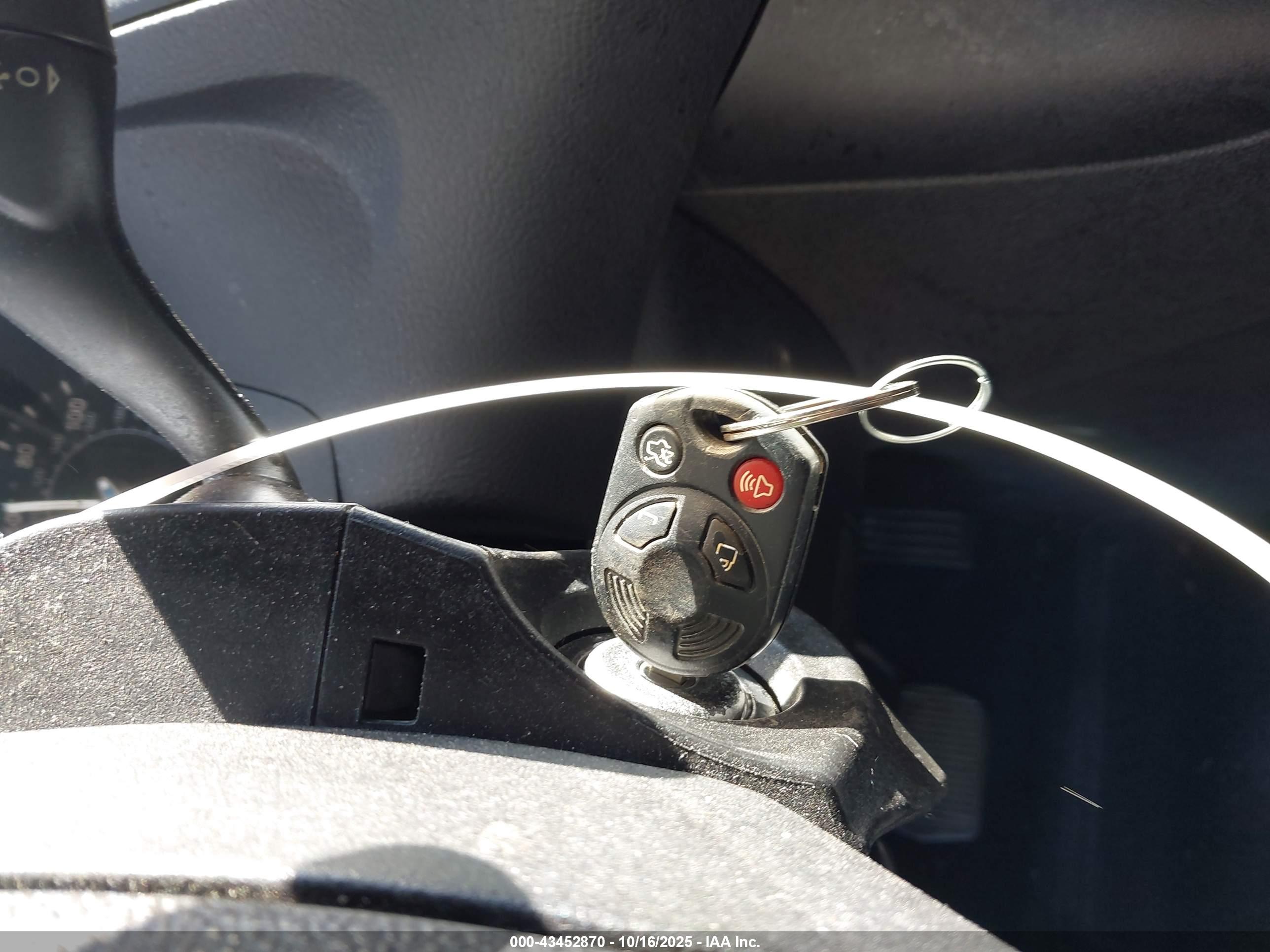 FORD FOCUS image 11