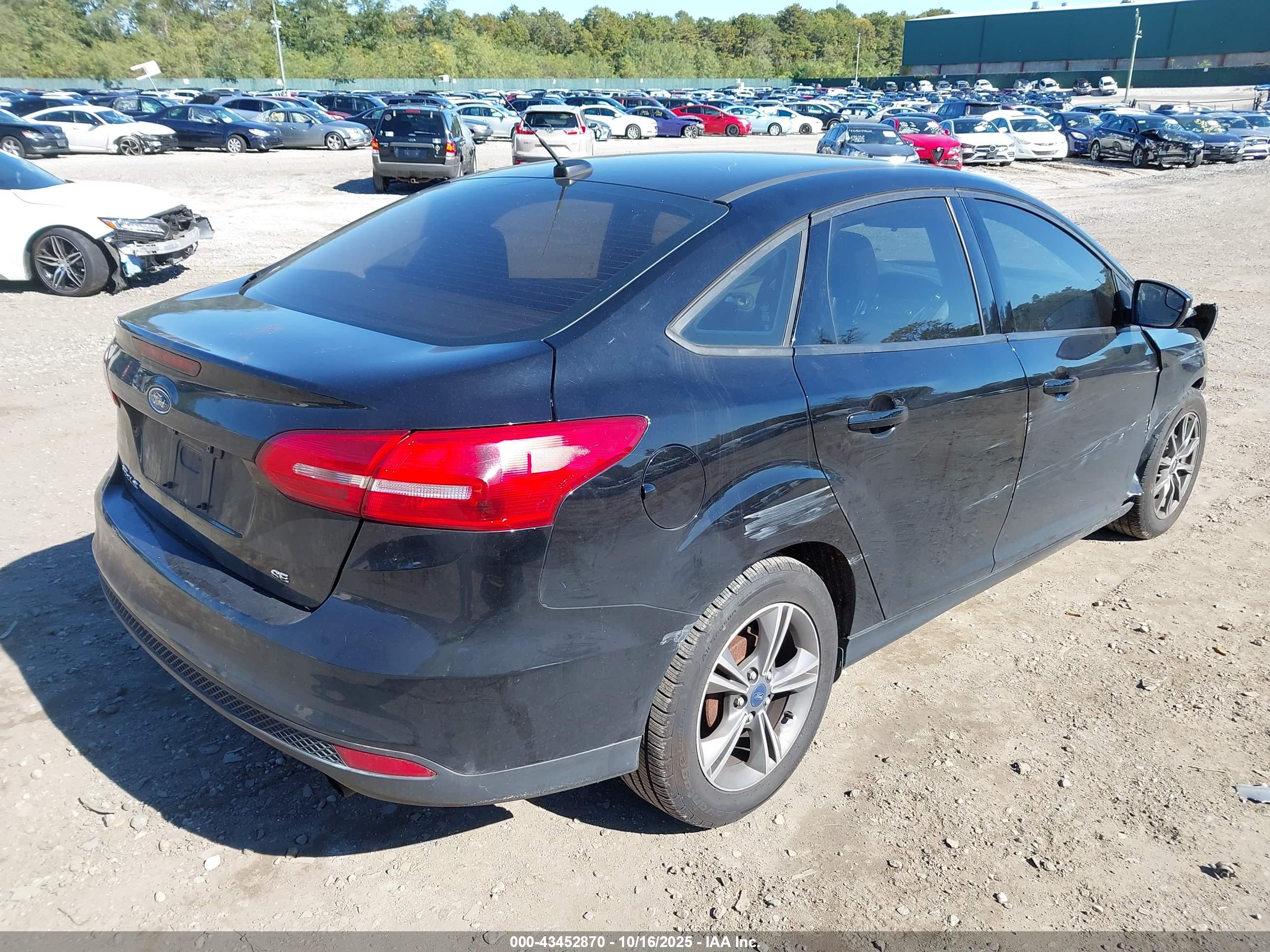 FORD FOCUS image 4