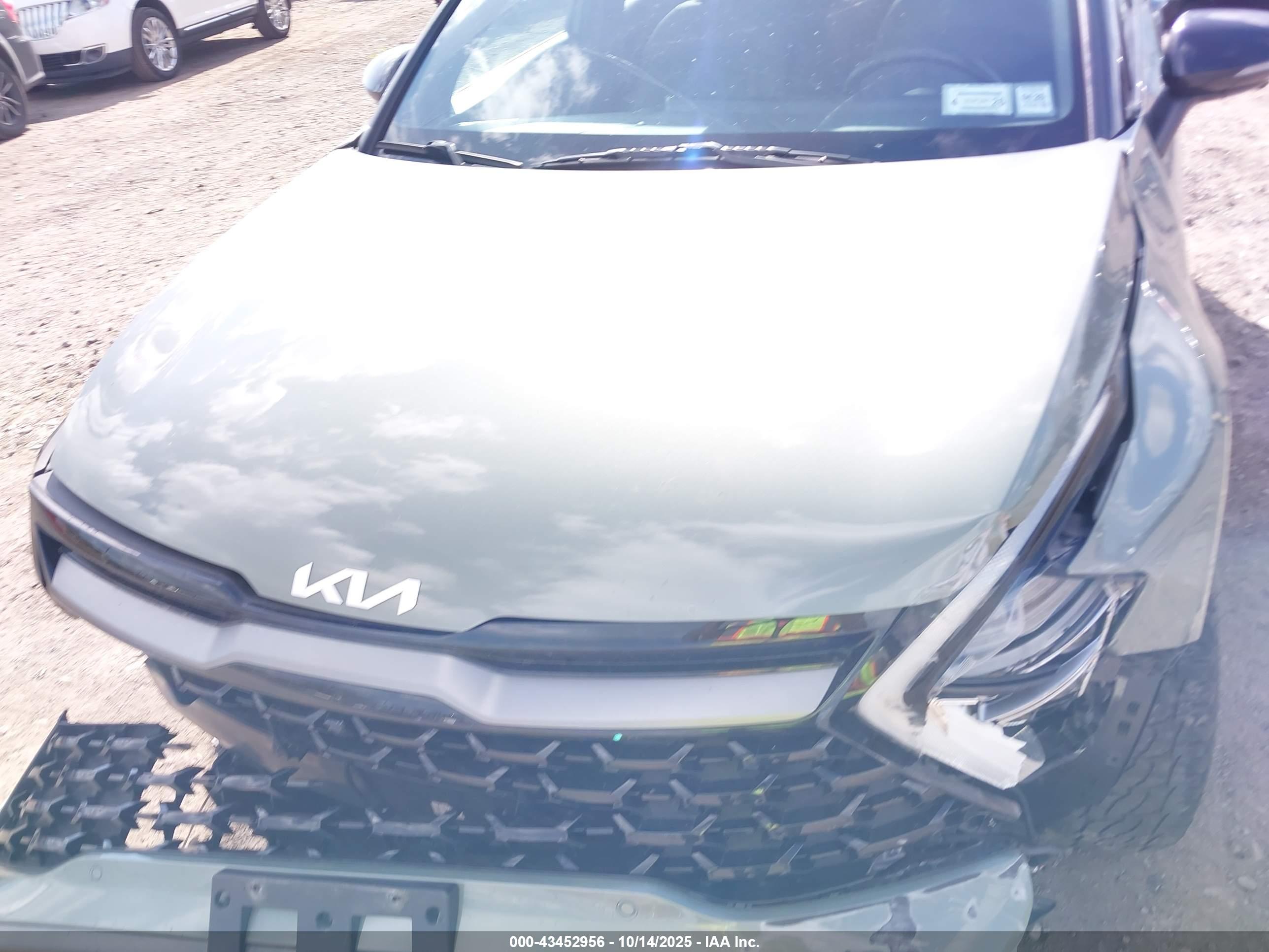 KIA SPORTAGE image 10