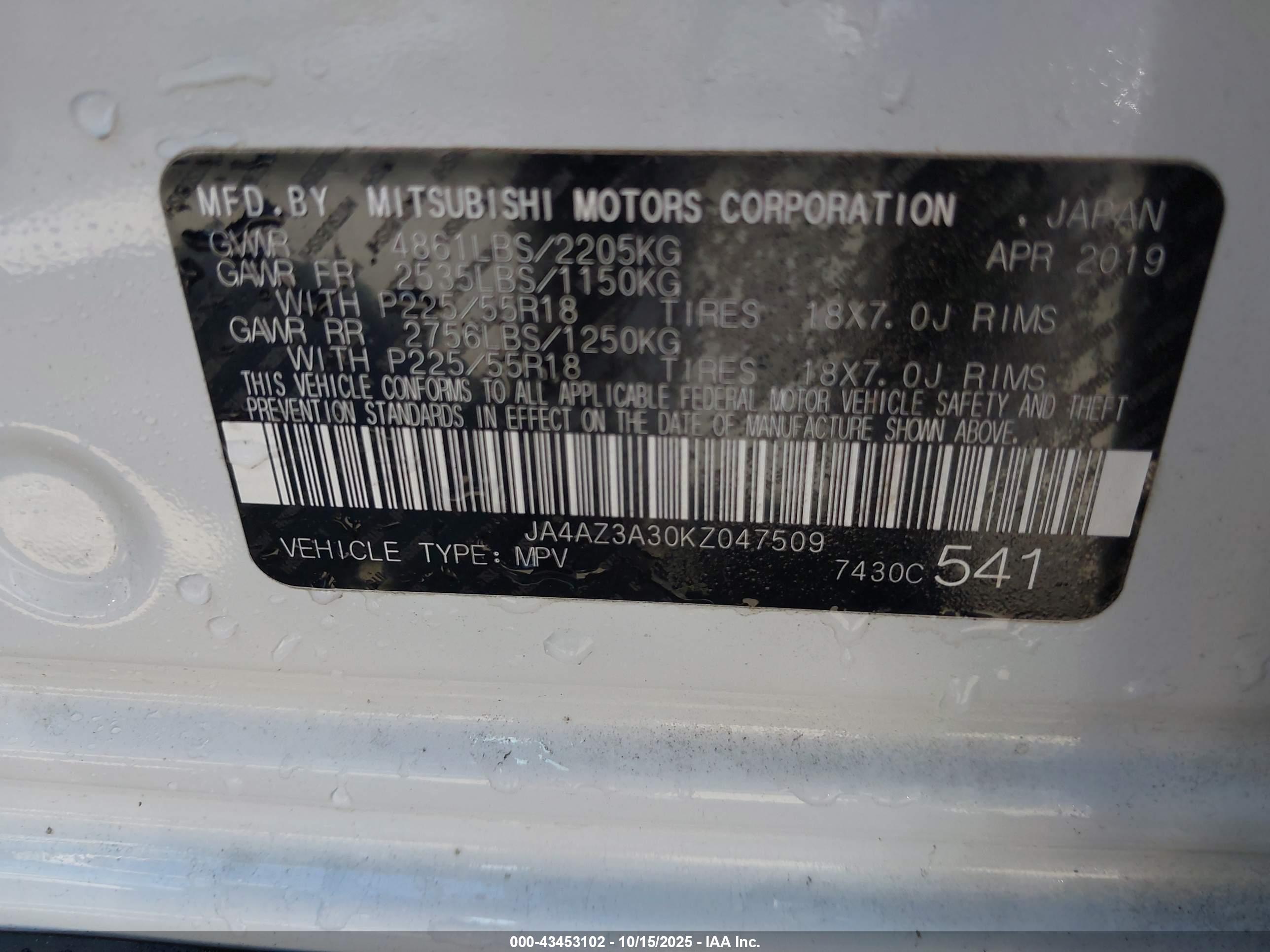 MITSUBISHI OUTLANDER image 9
