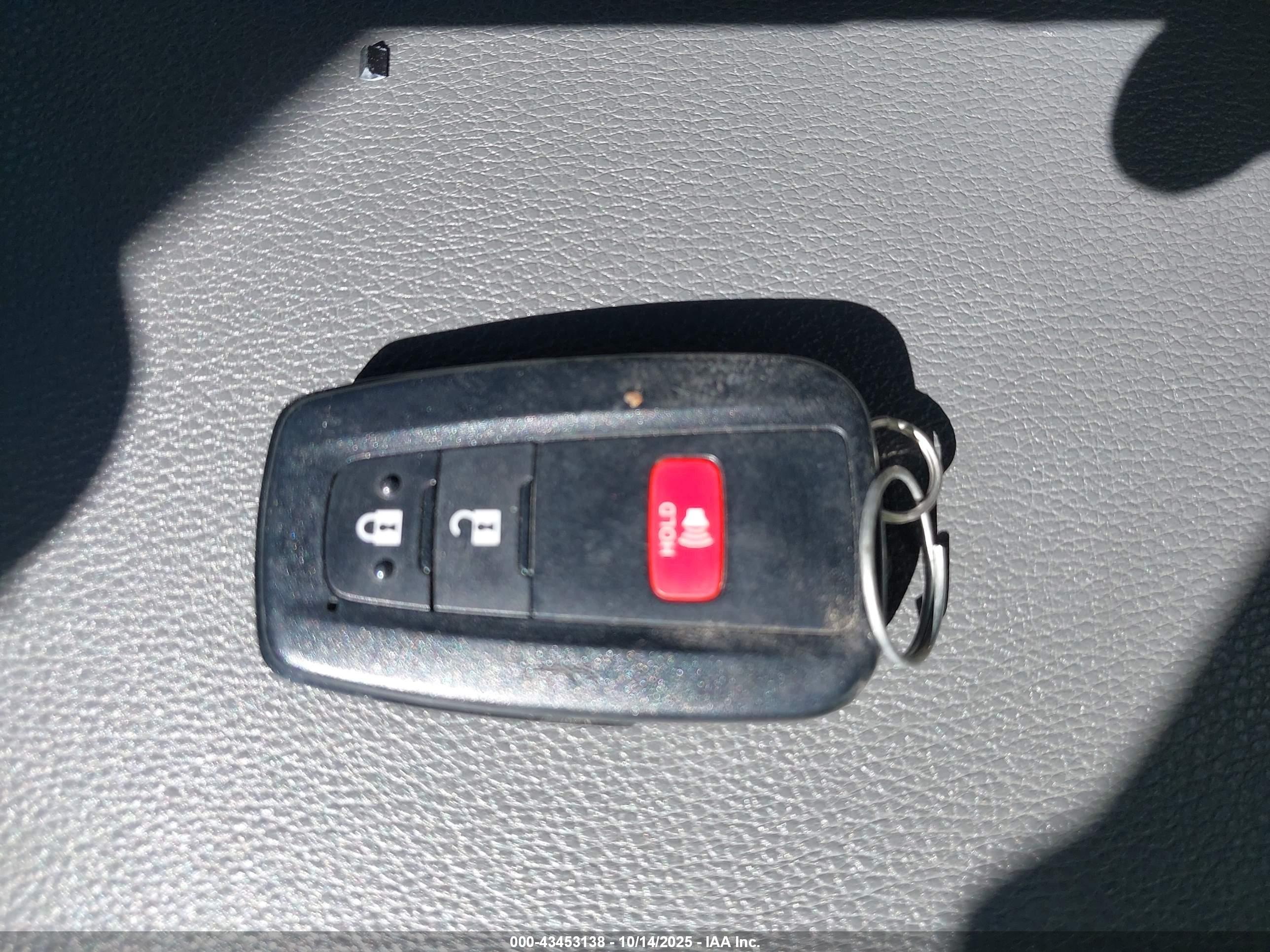 TOYOTA 4RUNNER image 11