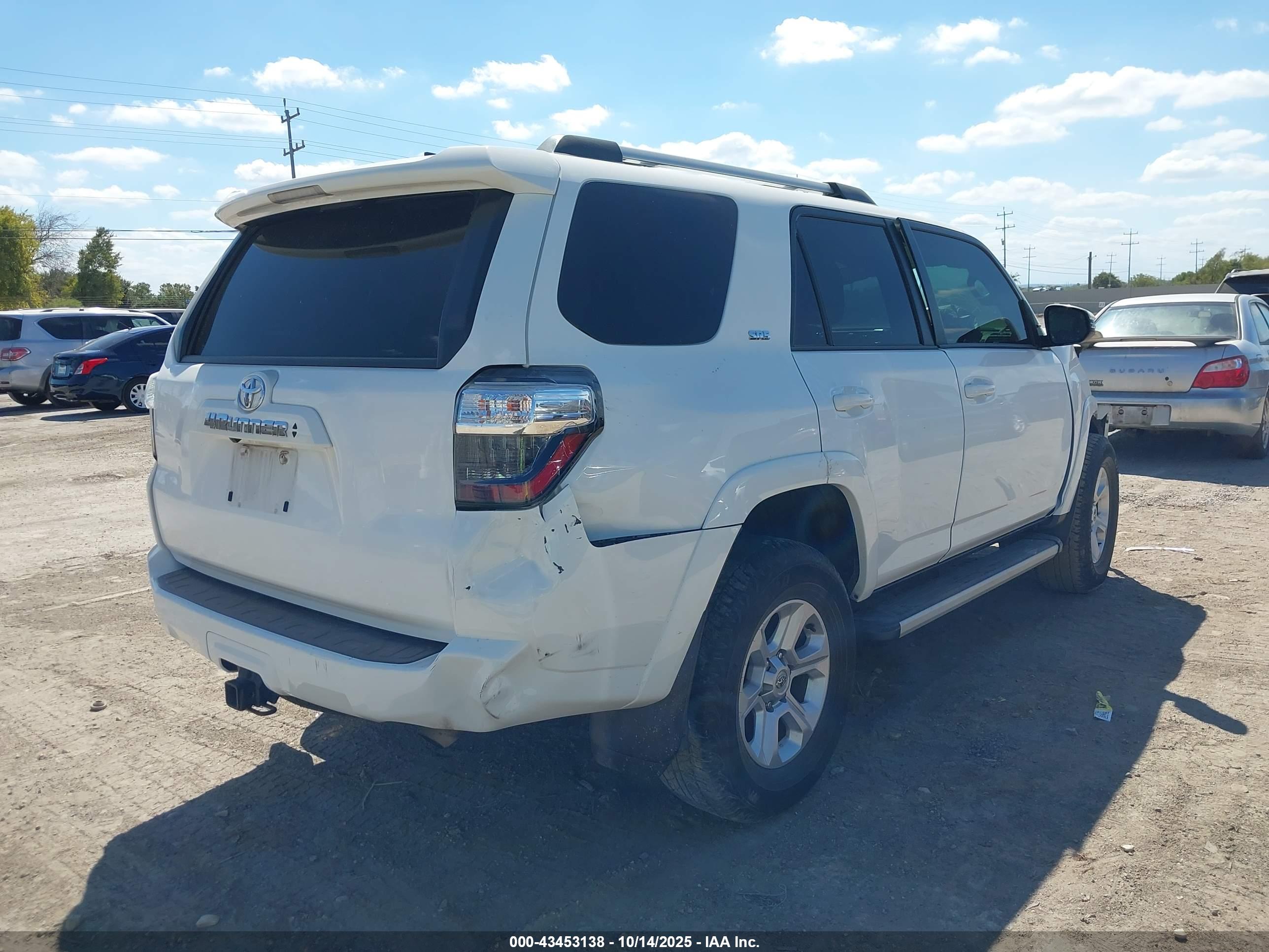 TOYOTA 4RUNNER image 4