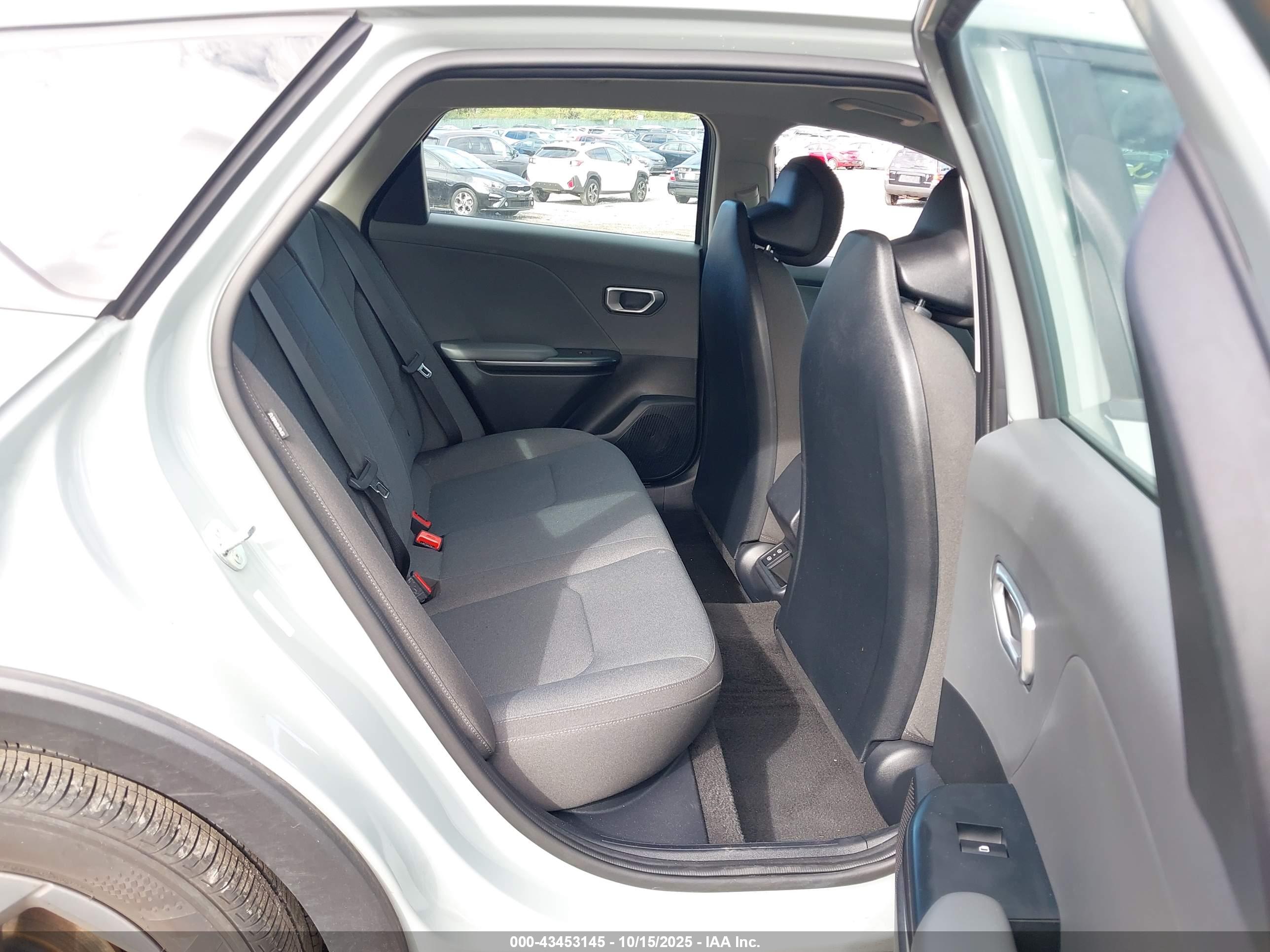 KIA K4 image 8