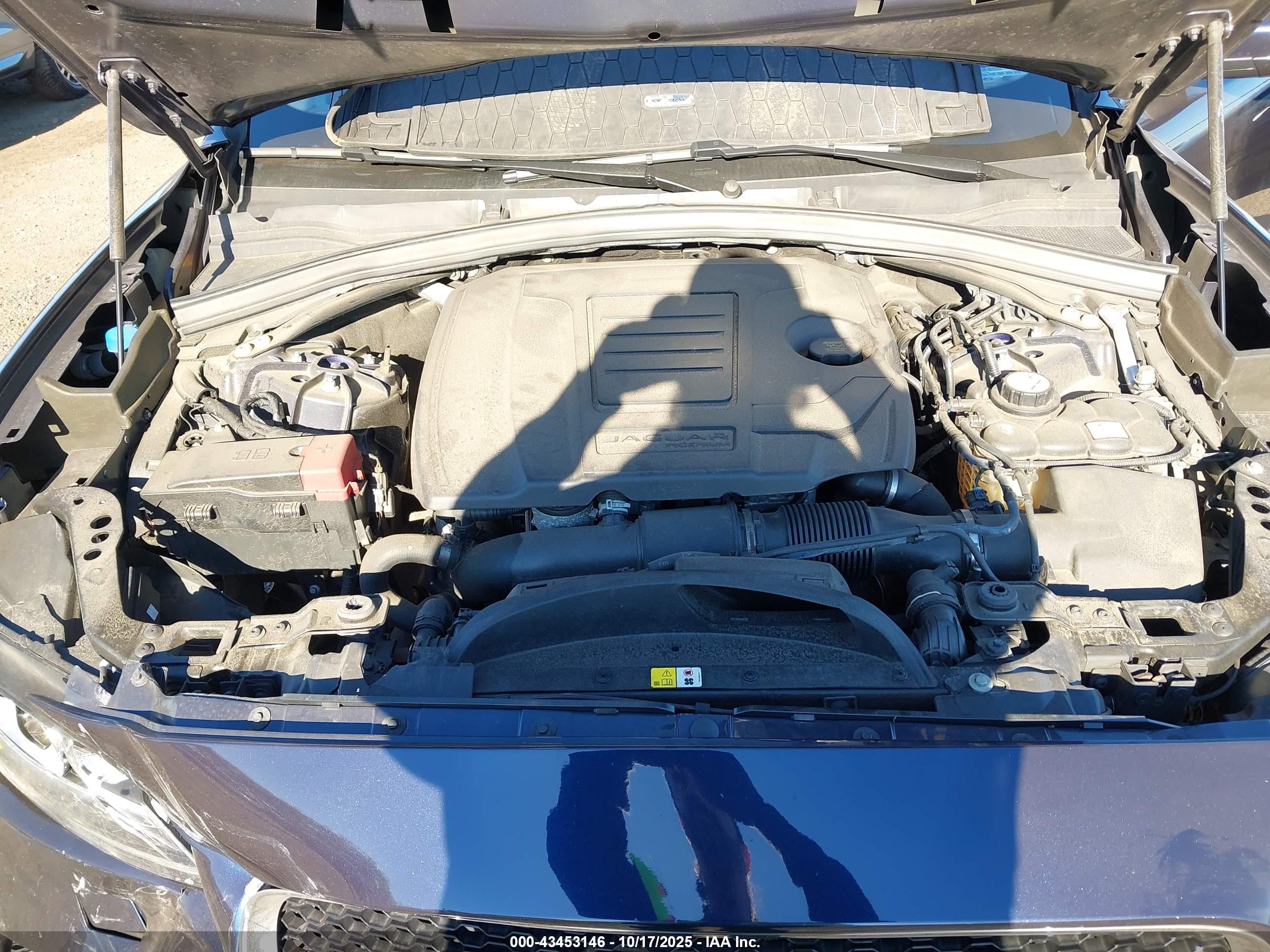 JAGUAR F-PACE image 10