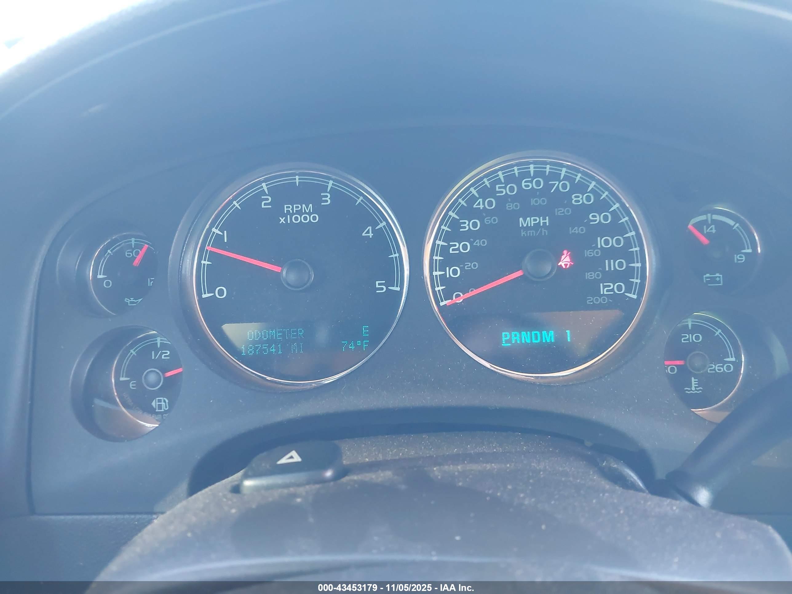 GMC SIERRA image 6