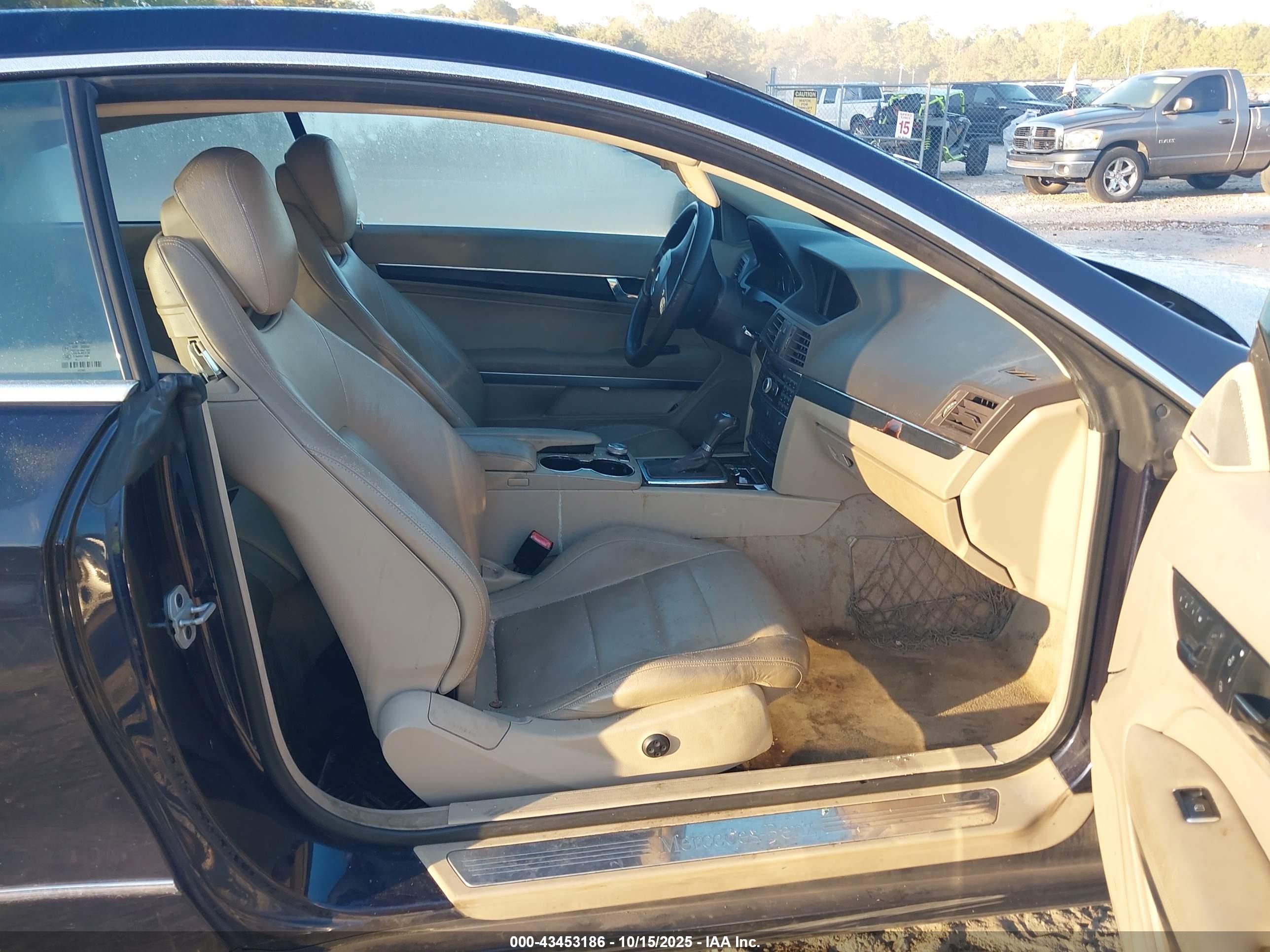MERCEDES-BENZ E image 5