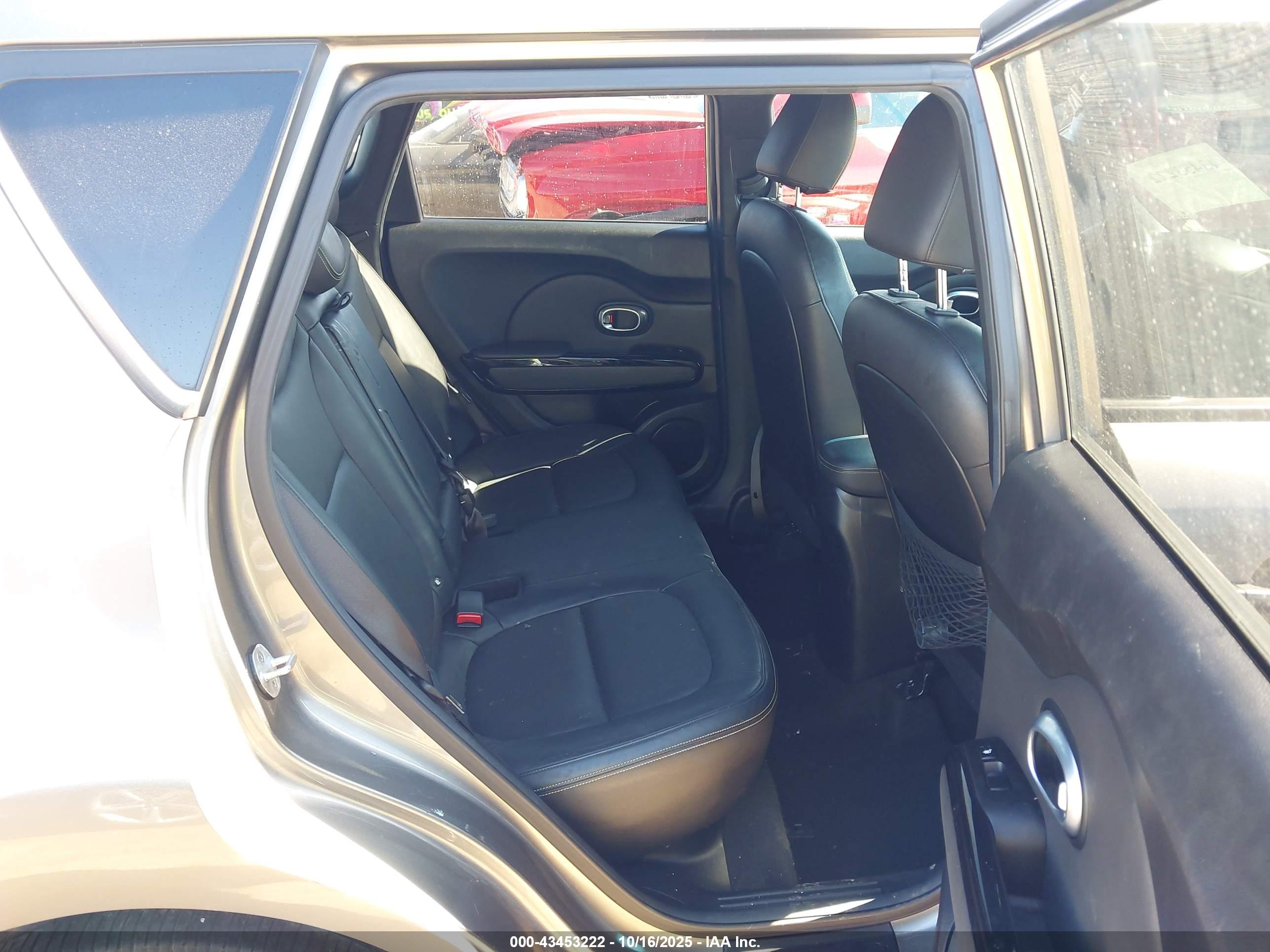 KIA SOUL image 8