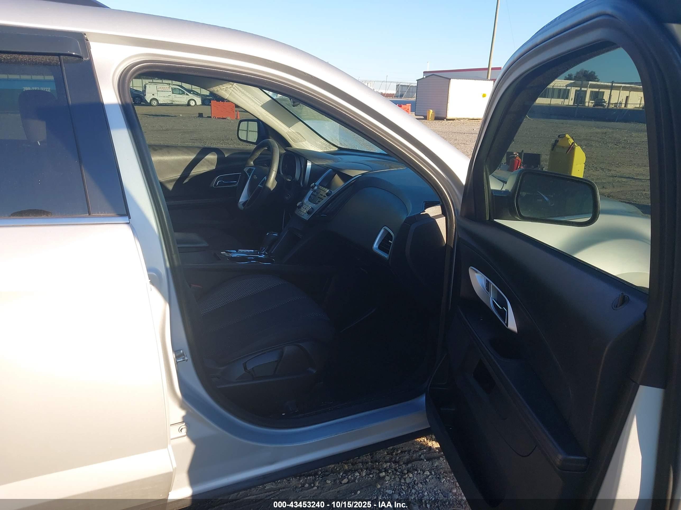 CHEVROLET EQUINOX image 5