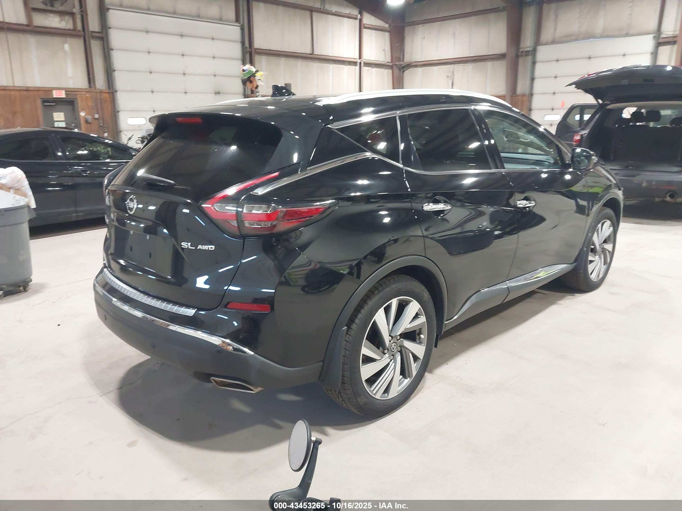 NISSAN MURANO image 4