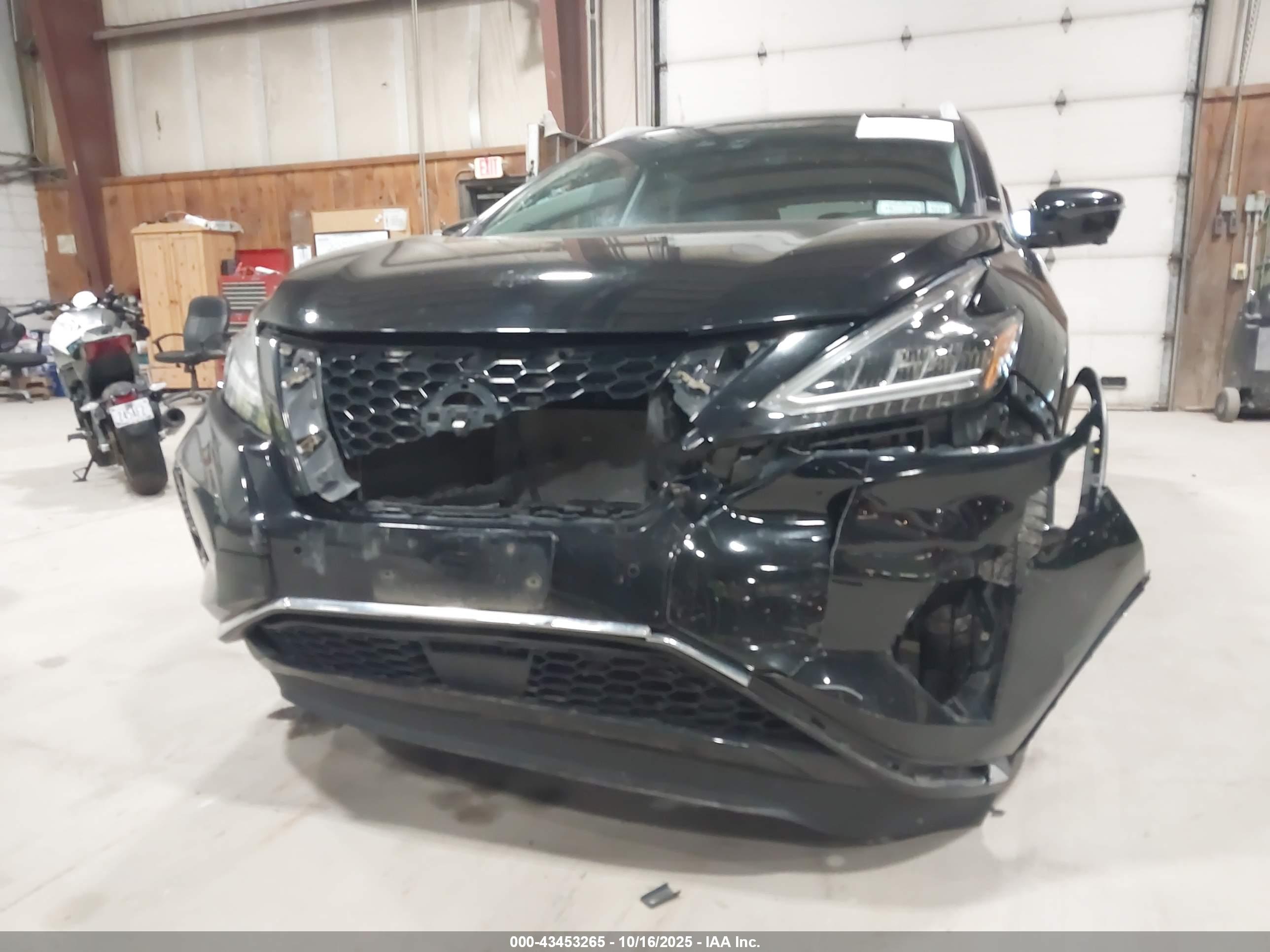 NISSAN MURANO image 6
