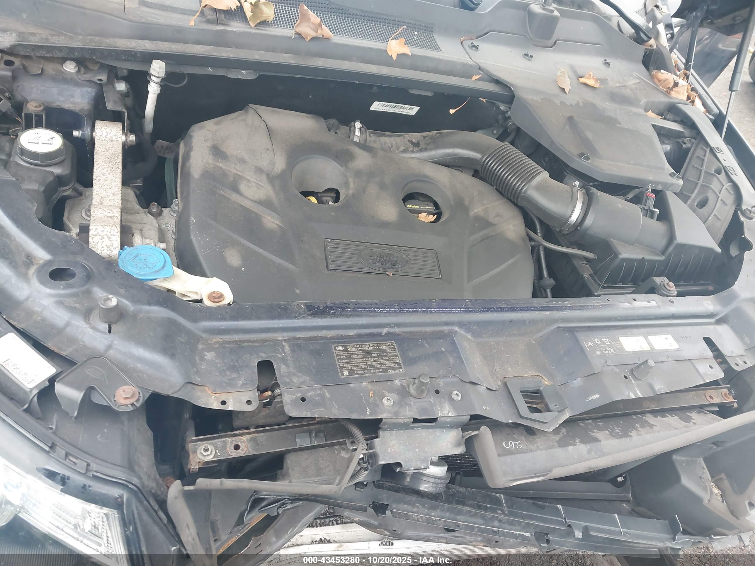 LAND ROVER image 10