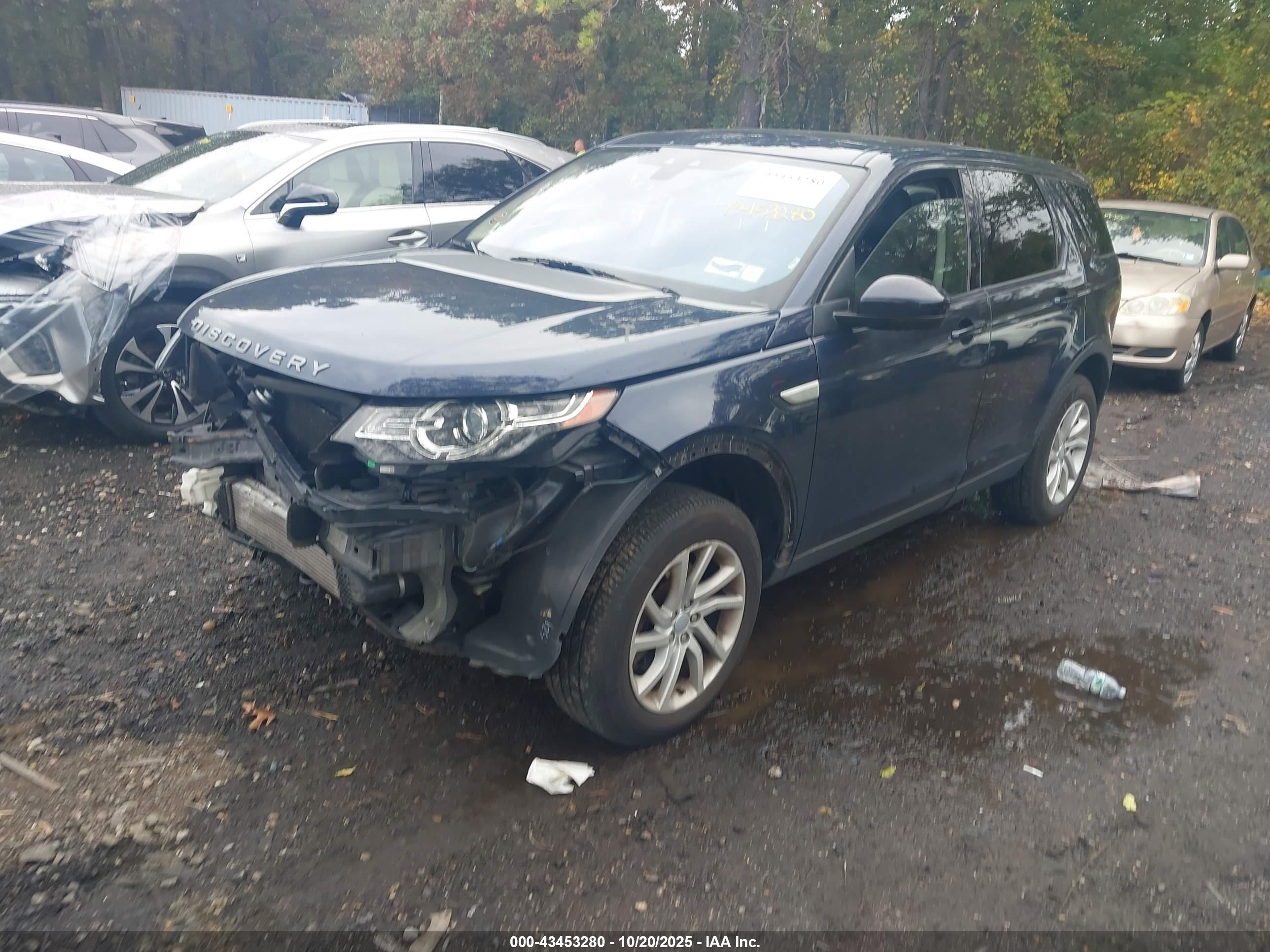LAND ROVER image 2