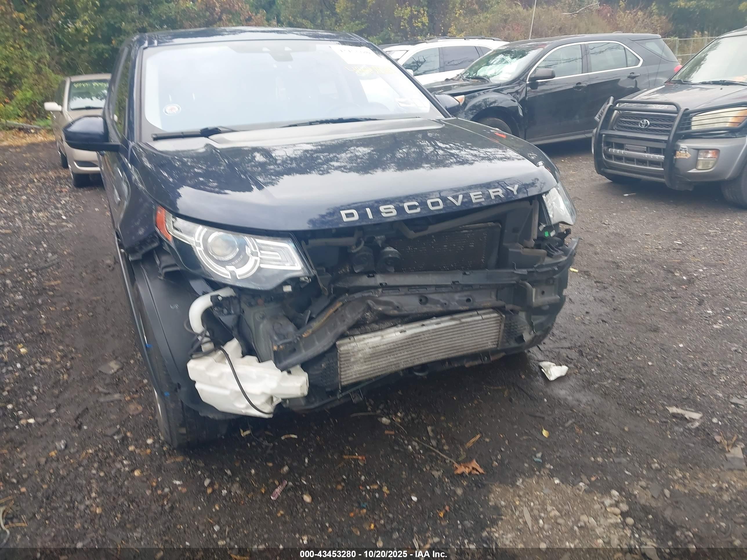 LAND ROVER image 6