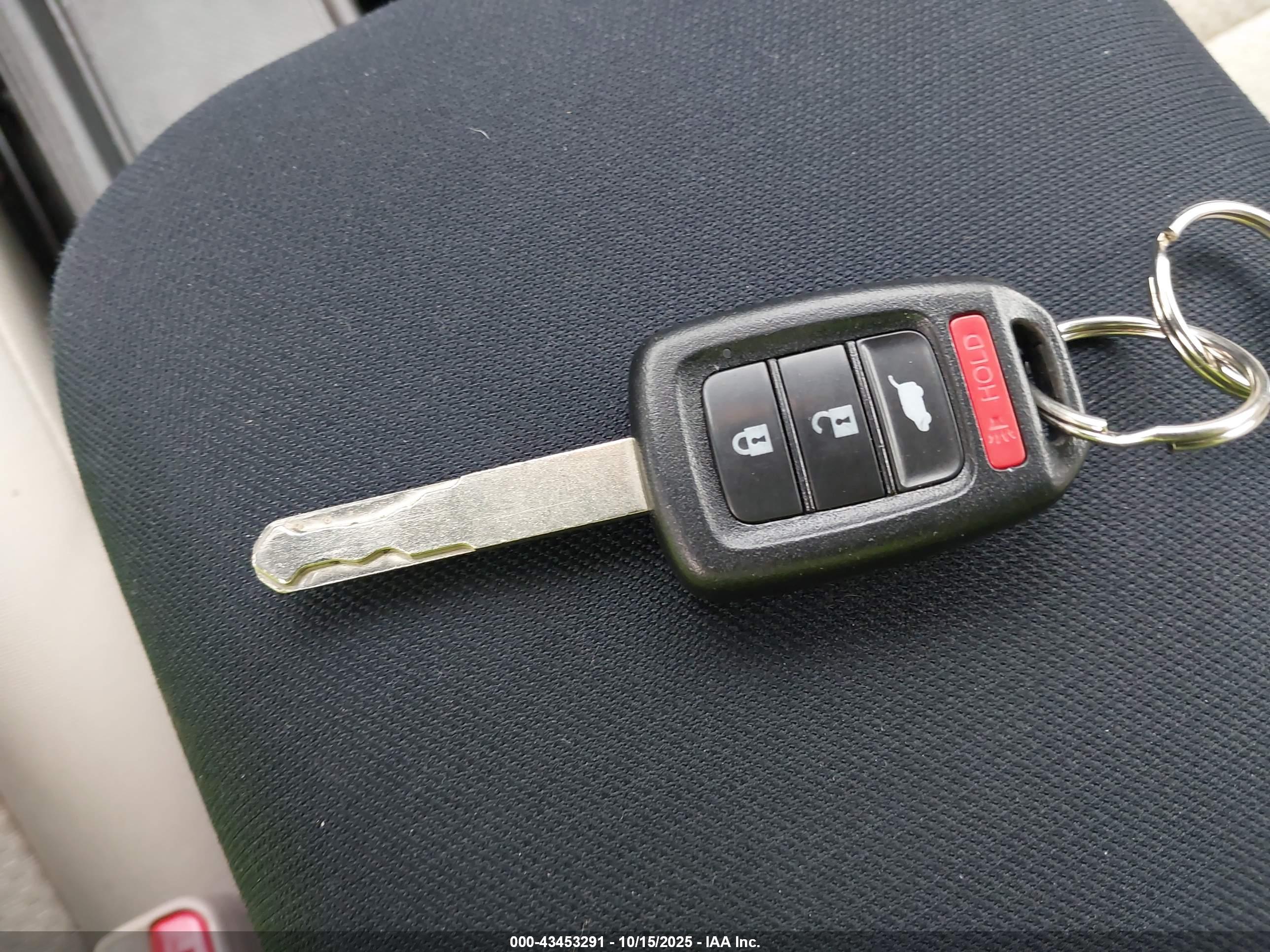HONDA CR-V image 11