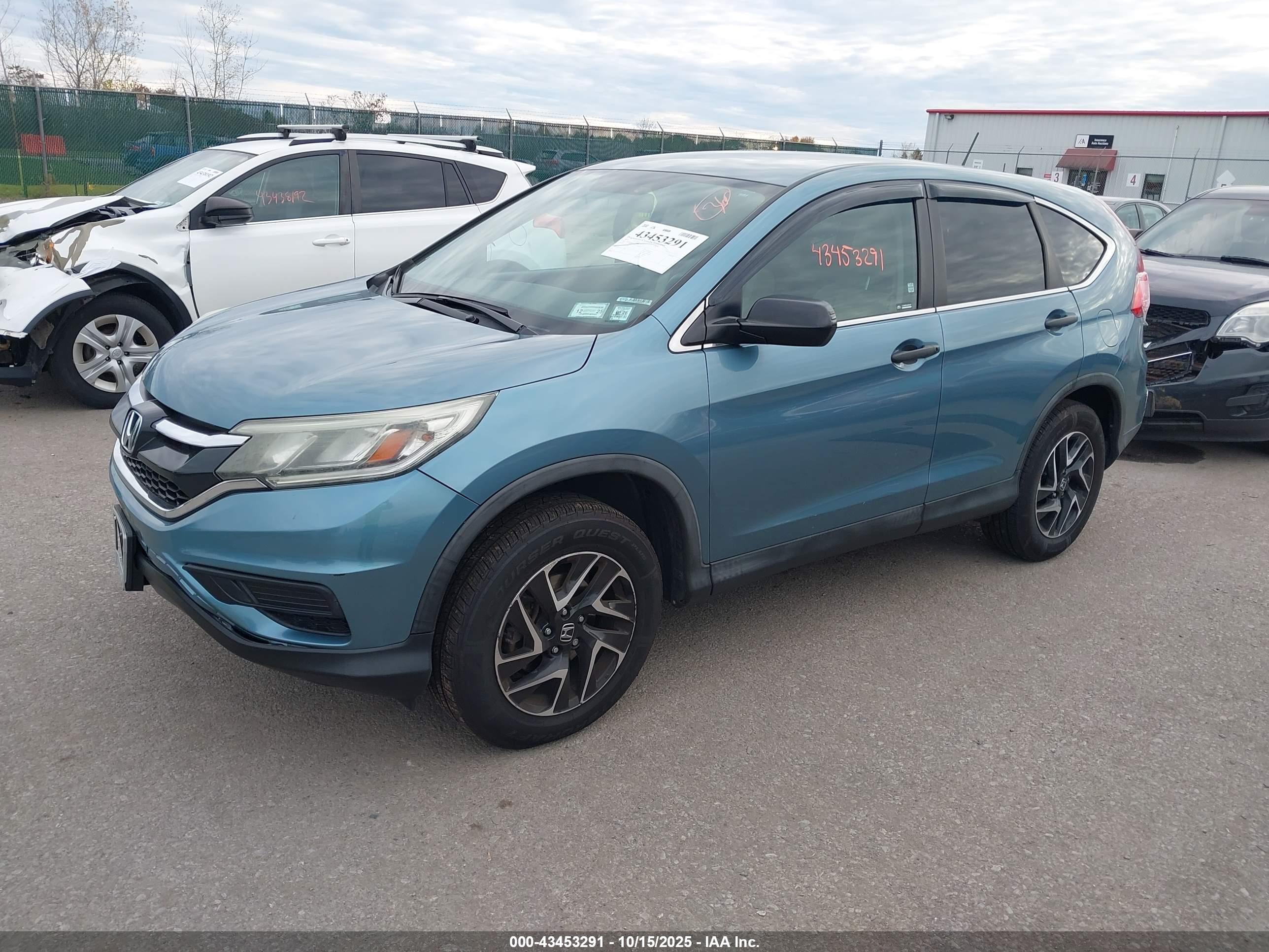 HONDA CR-V image 2