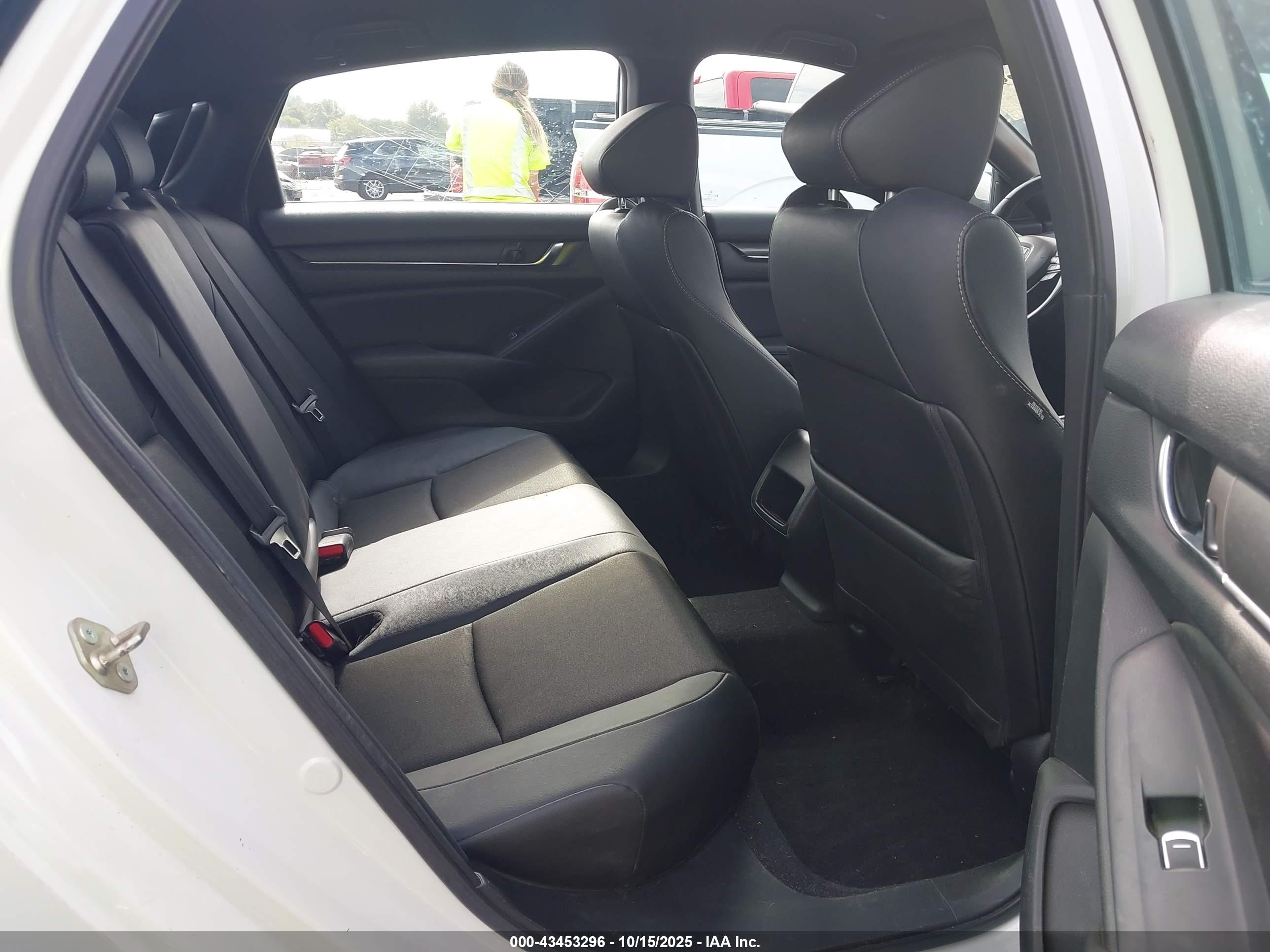 HONDA ACCORD image 8