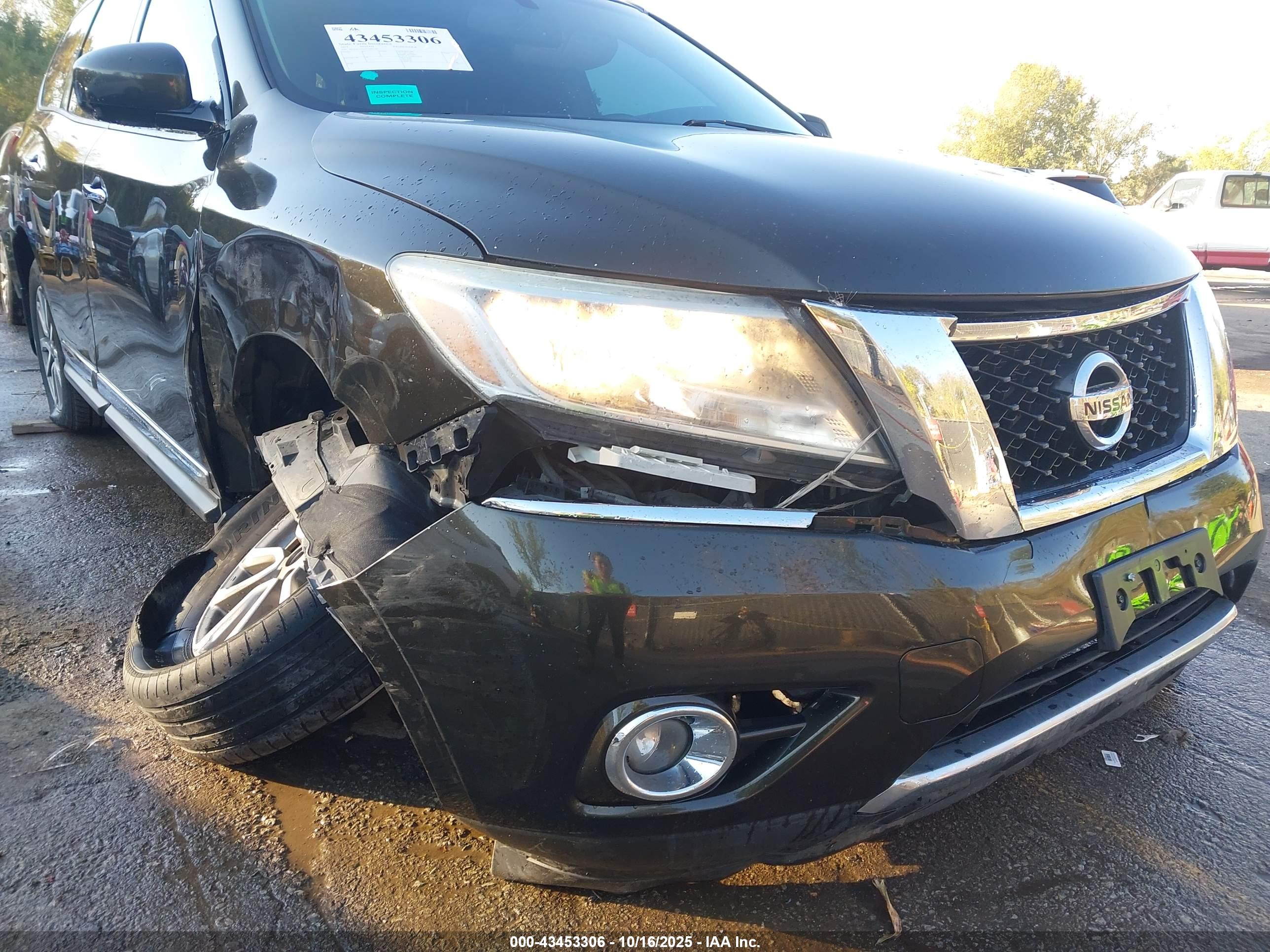 NISSAN PATHFINDER image 6