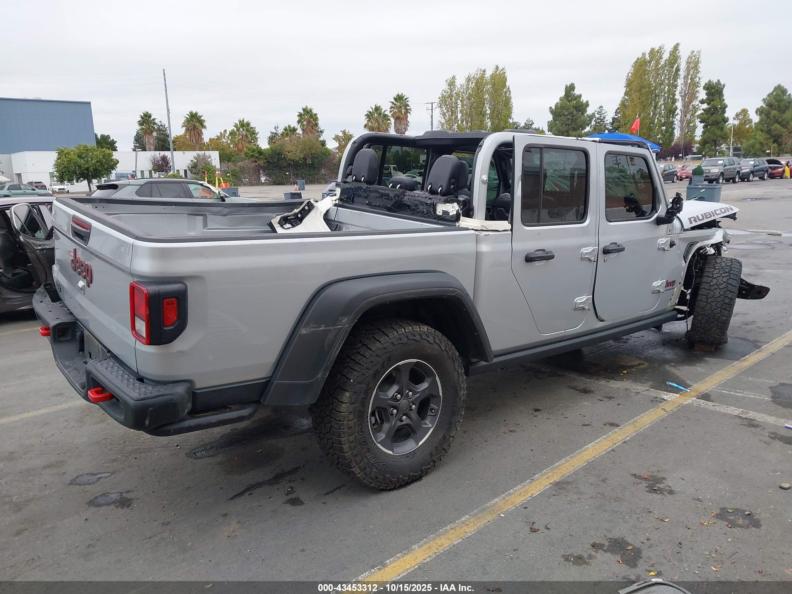 JEEP GLADIATOR image 4
