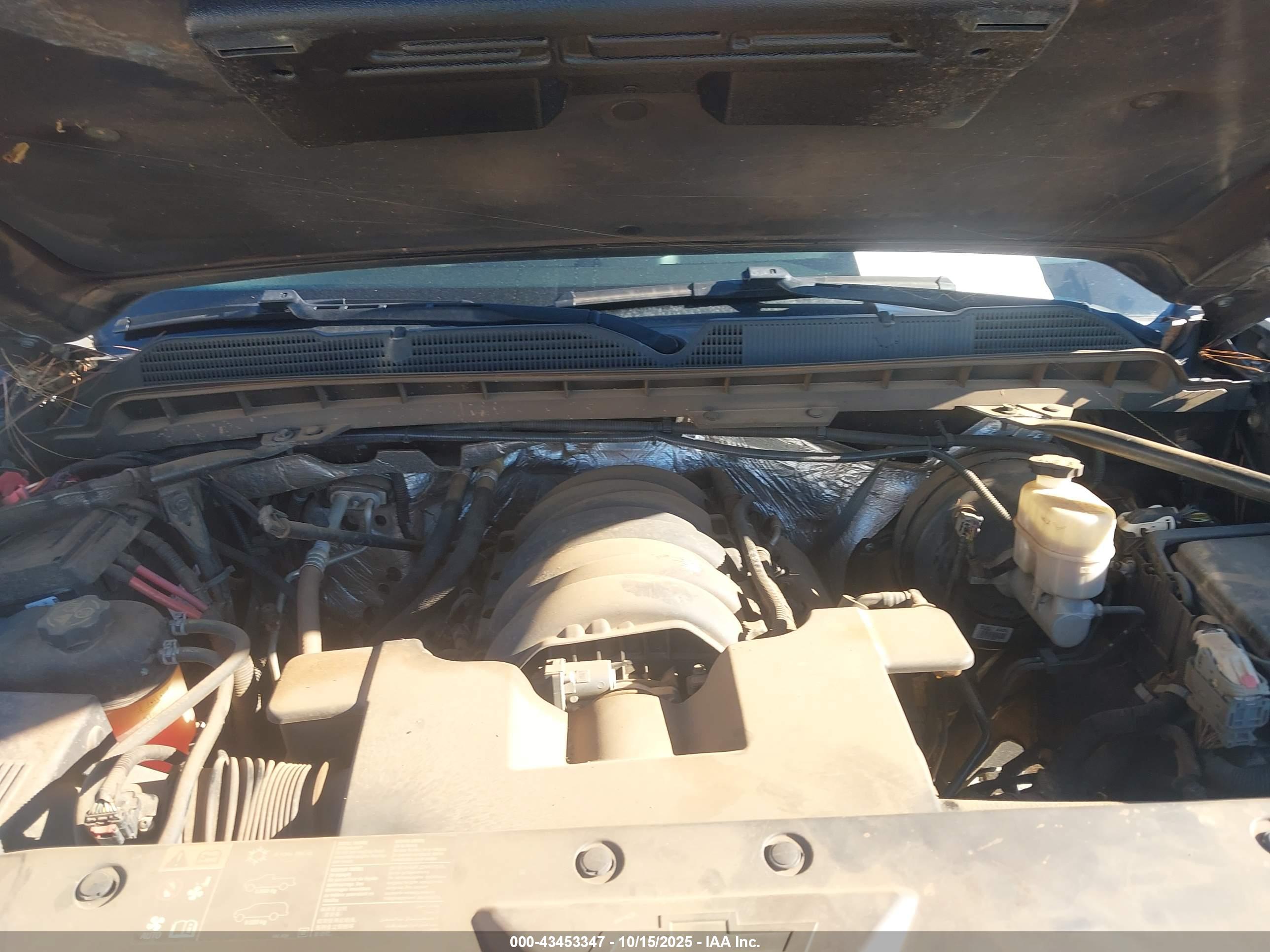 CHEVROLET SILVERADO image 10