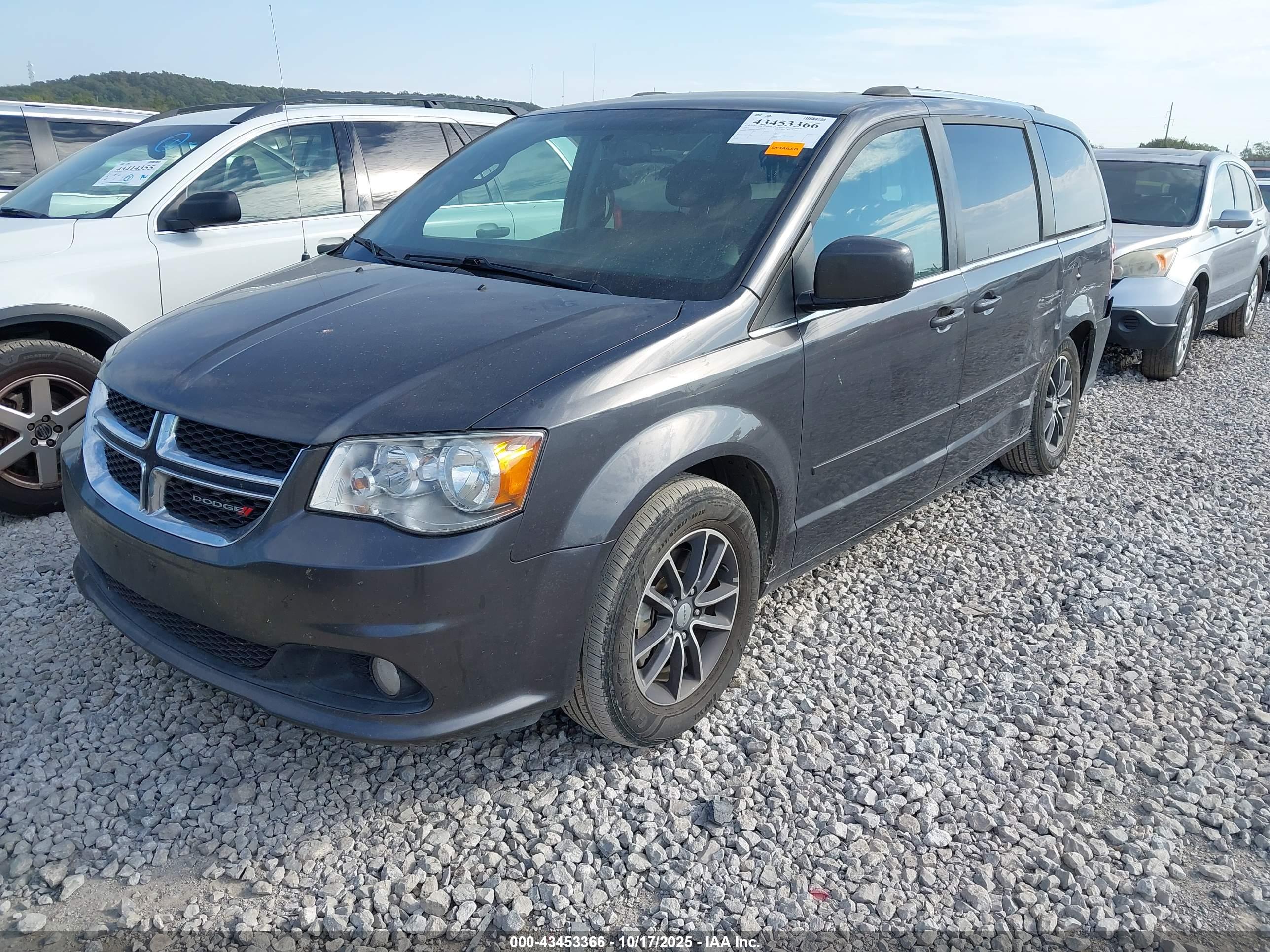 DODGE GRAND image 2