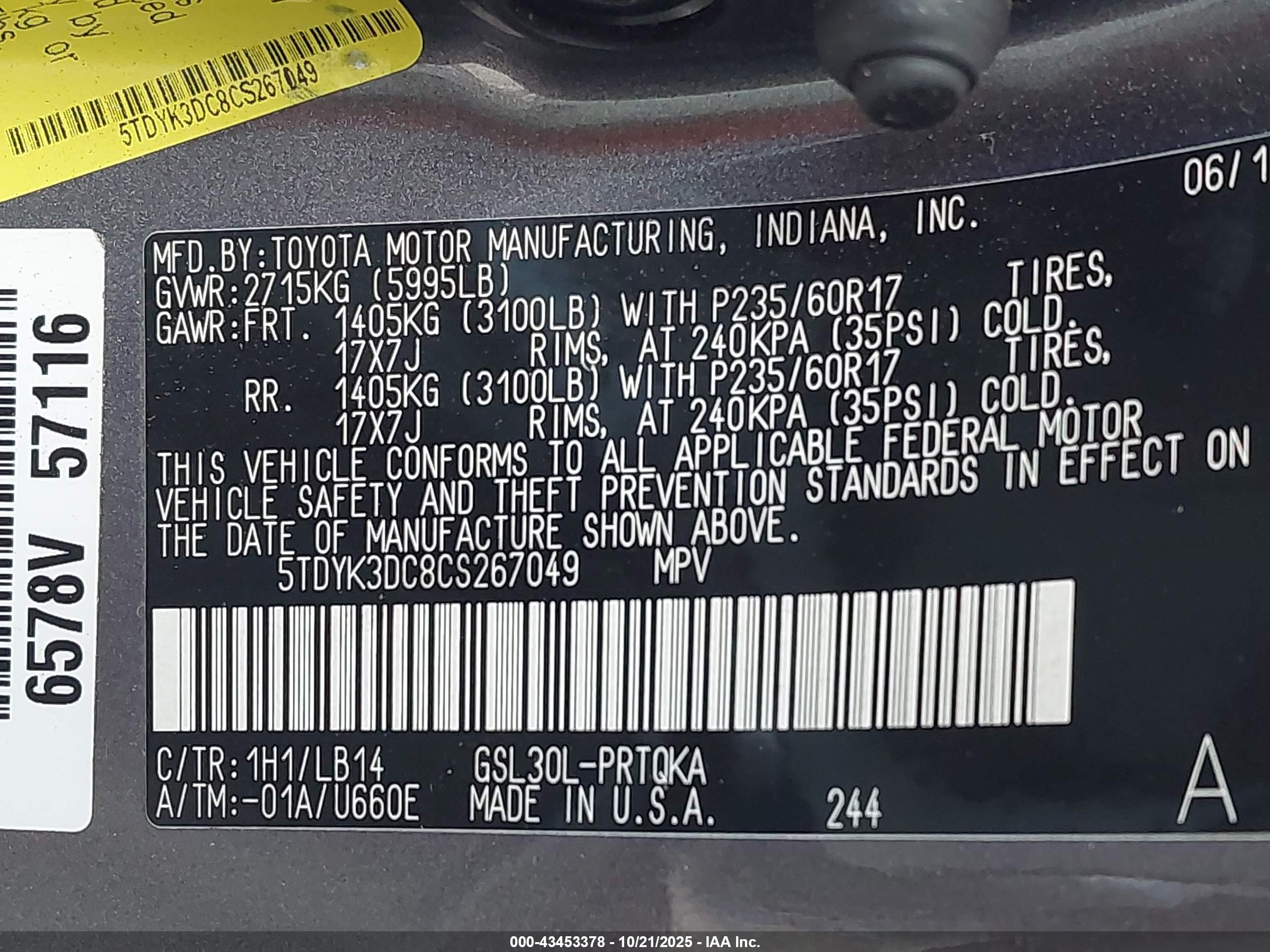 TOYOTA SIENNA image 9