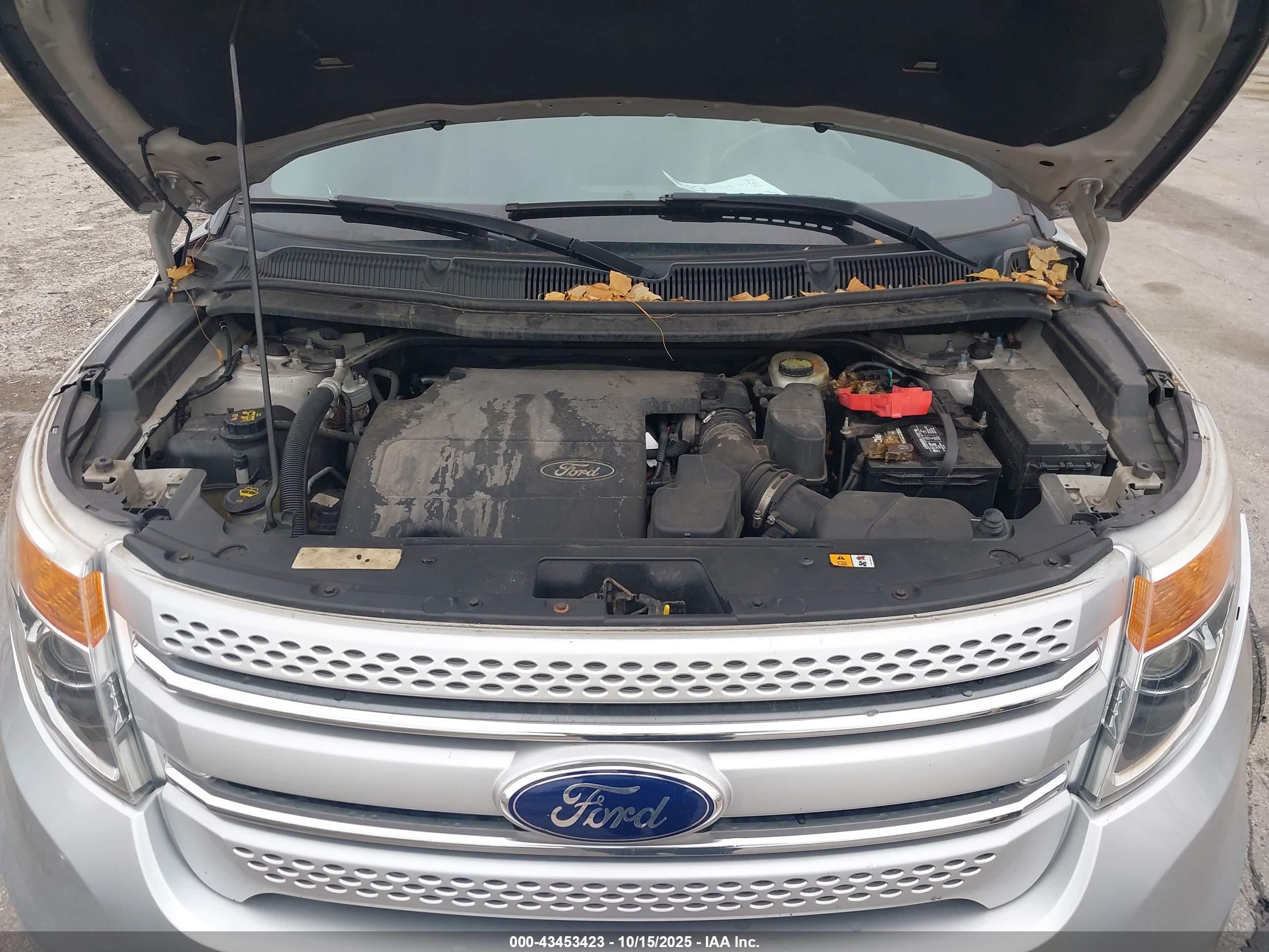 FORD EXPLORER image 10