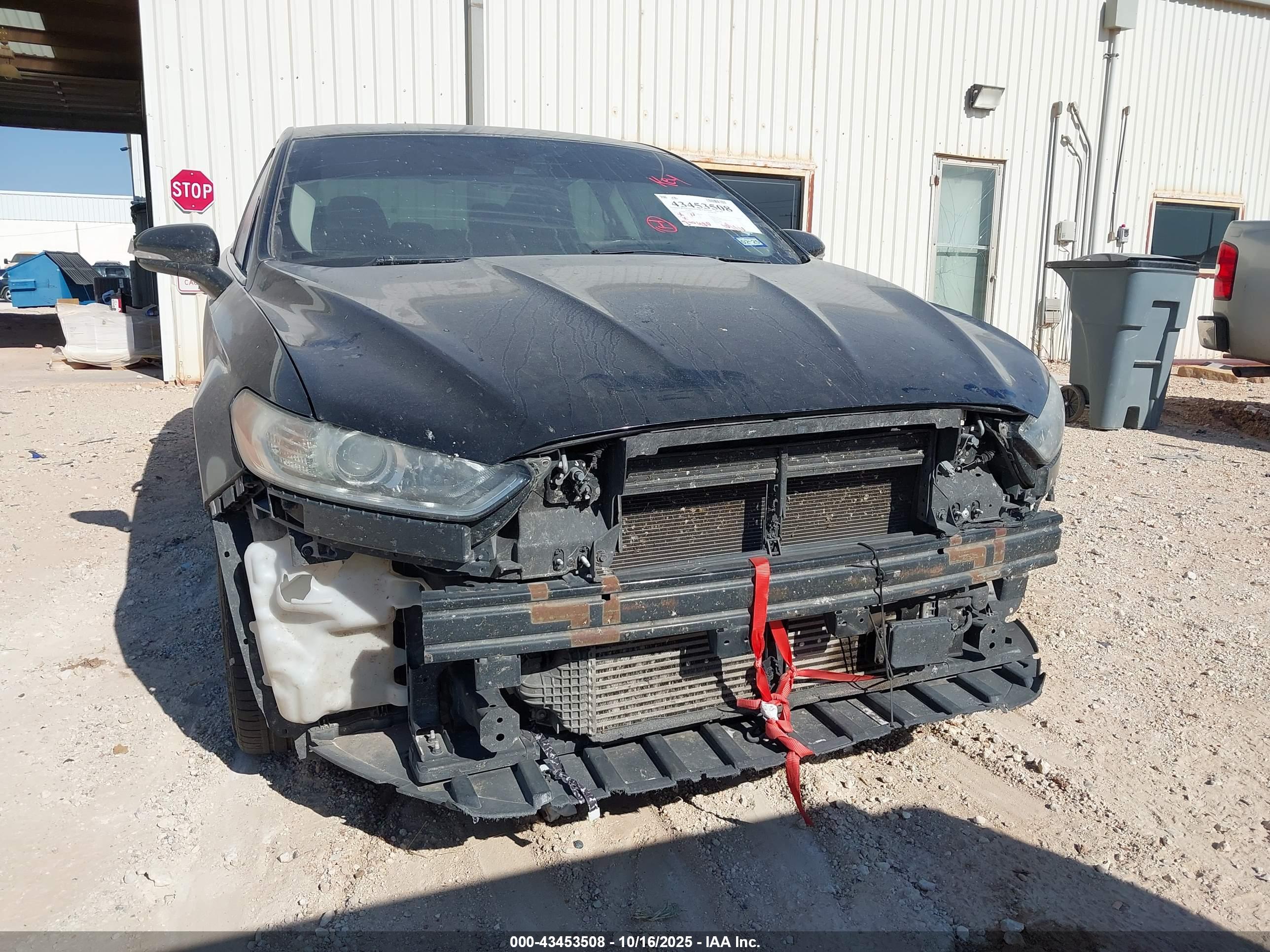 FORD FUSION image 6
