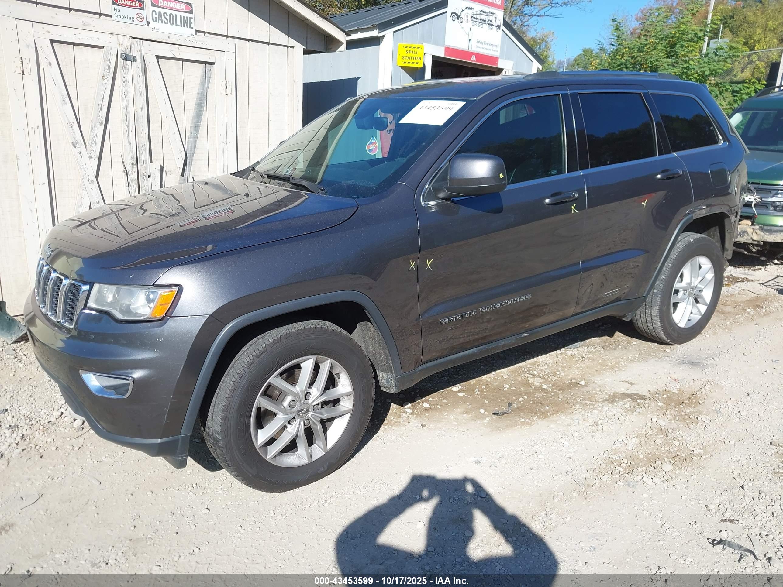 JEEP GRAND image 2