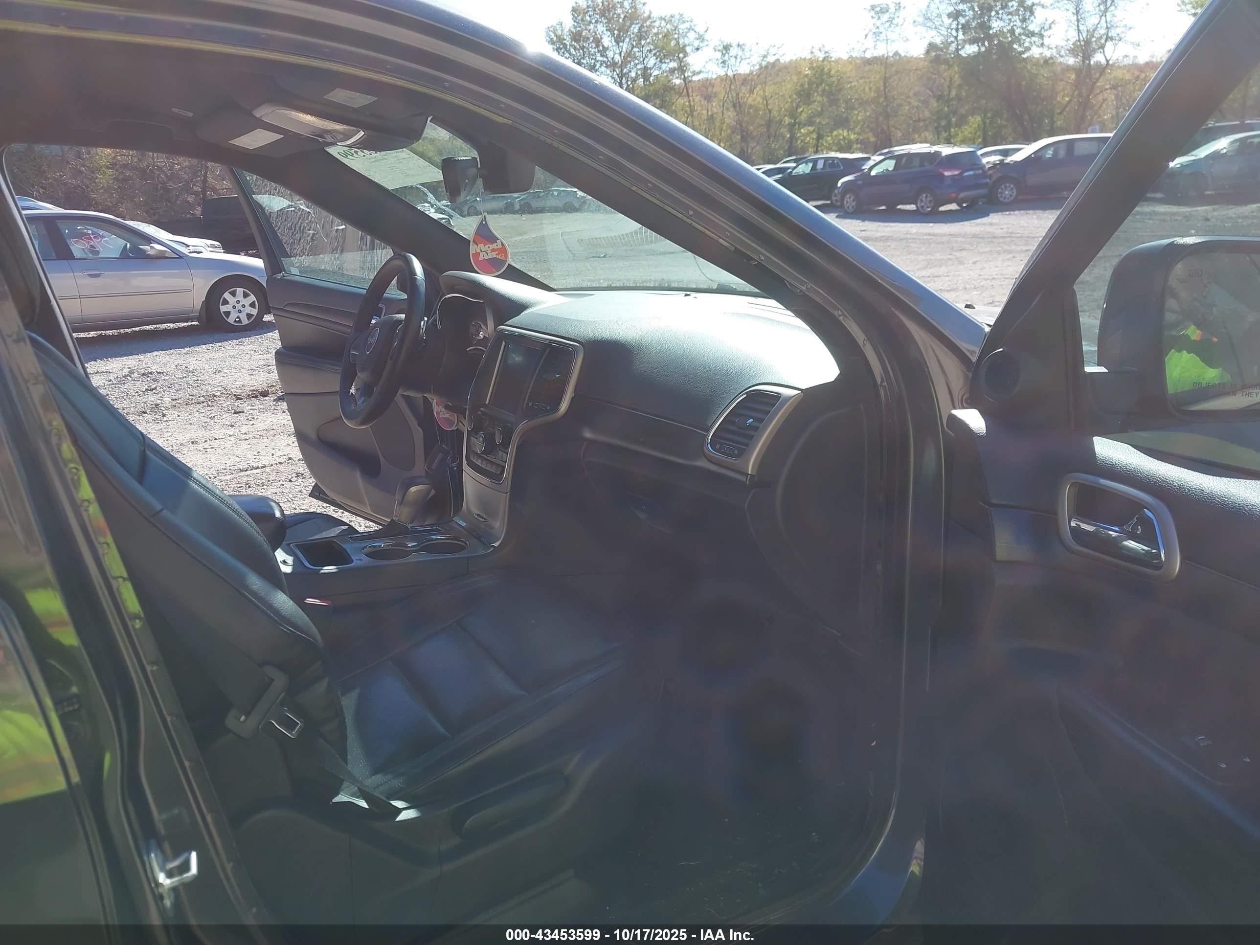 JEEP GRAND image 5