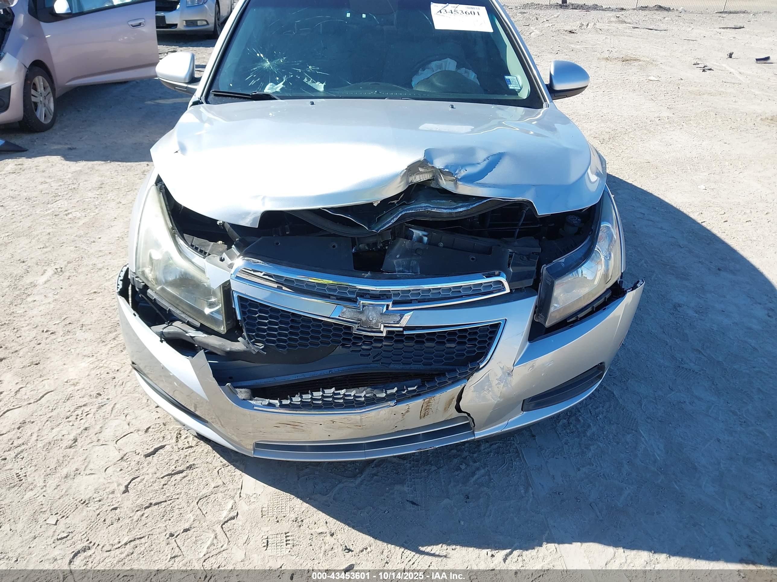 CHEVROLET CRUZE image 6