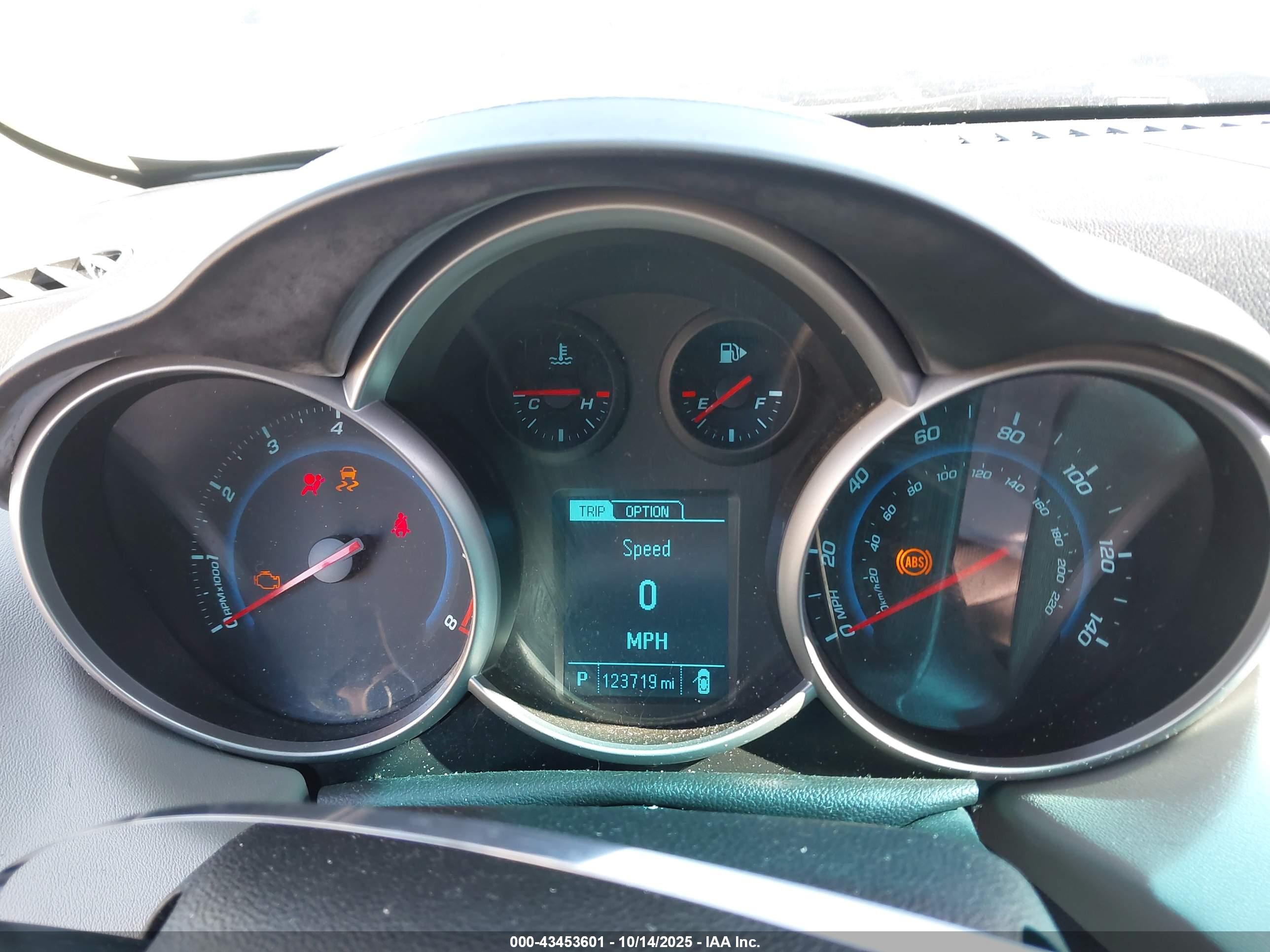 CHEVROLET CRUZE image 7