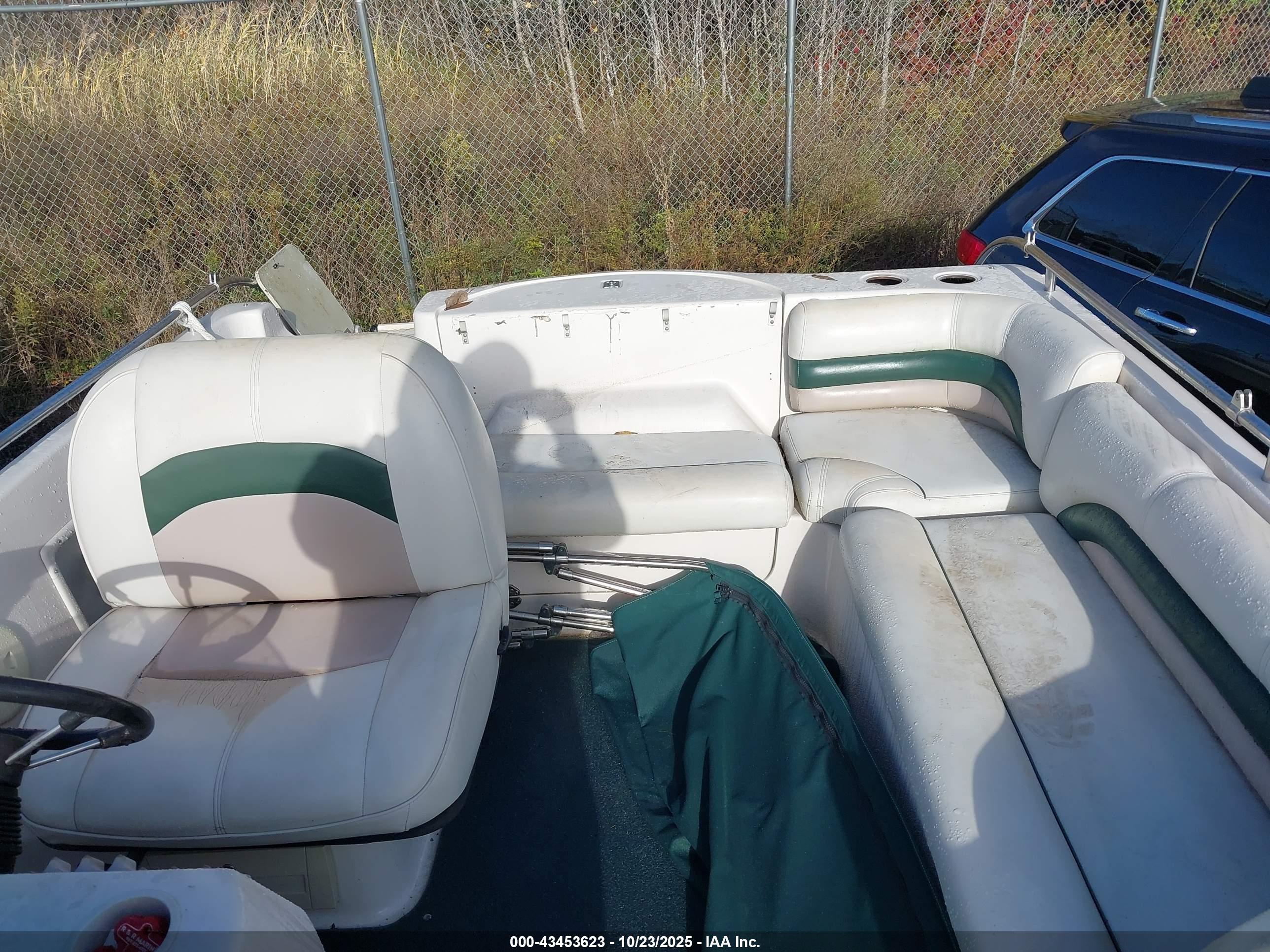 HURRICANE 20' image 8