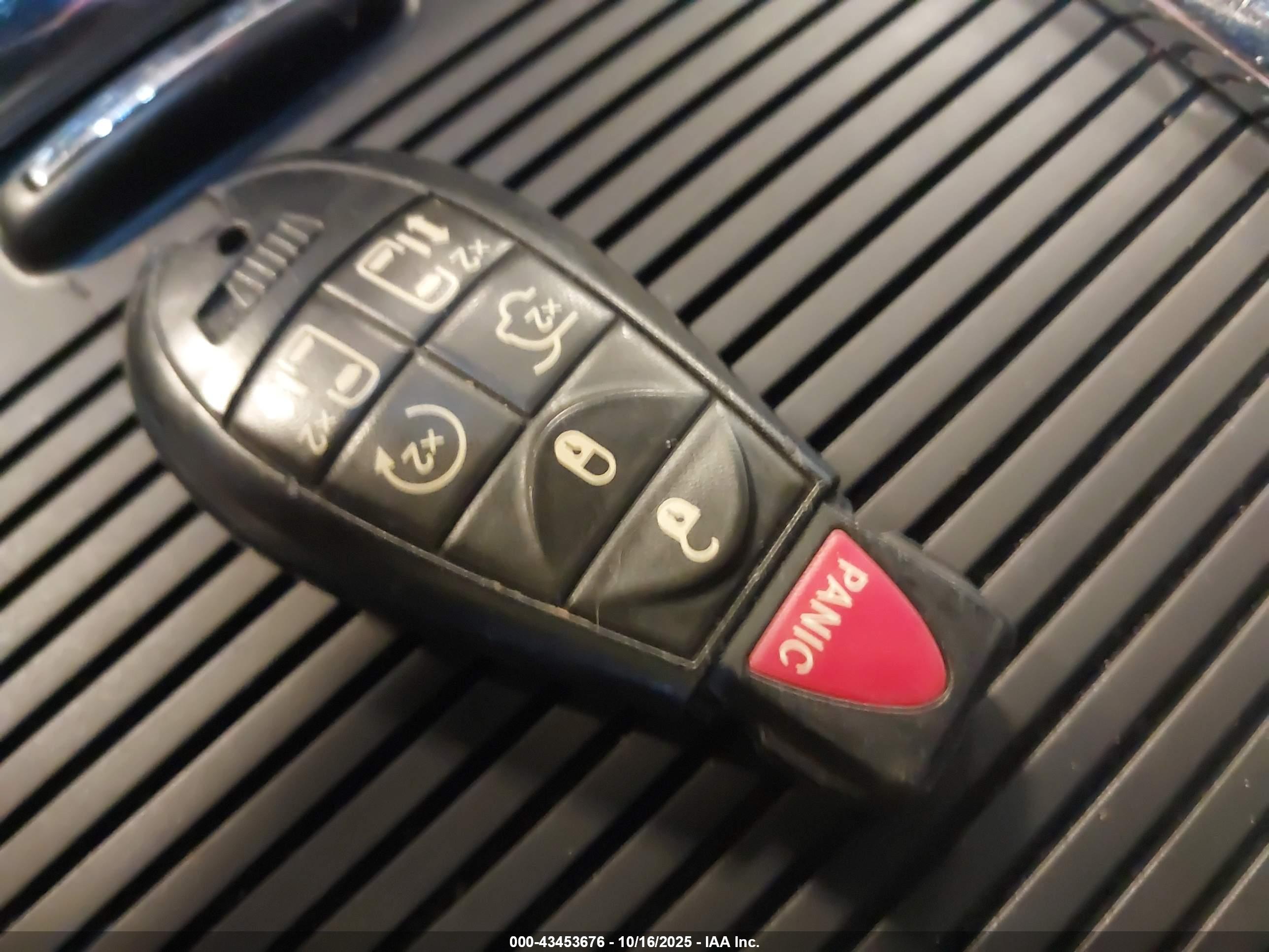 DODGE GRAND image 11