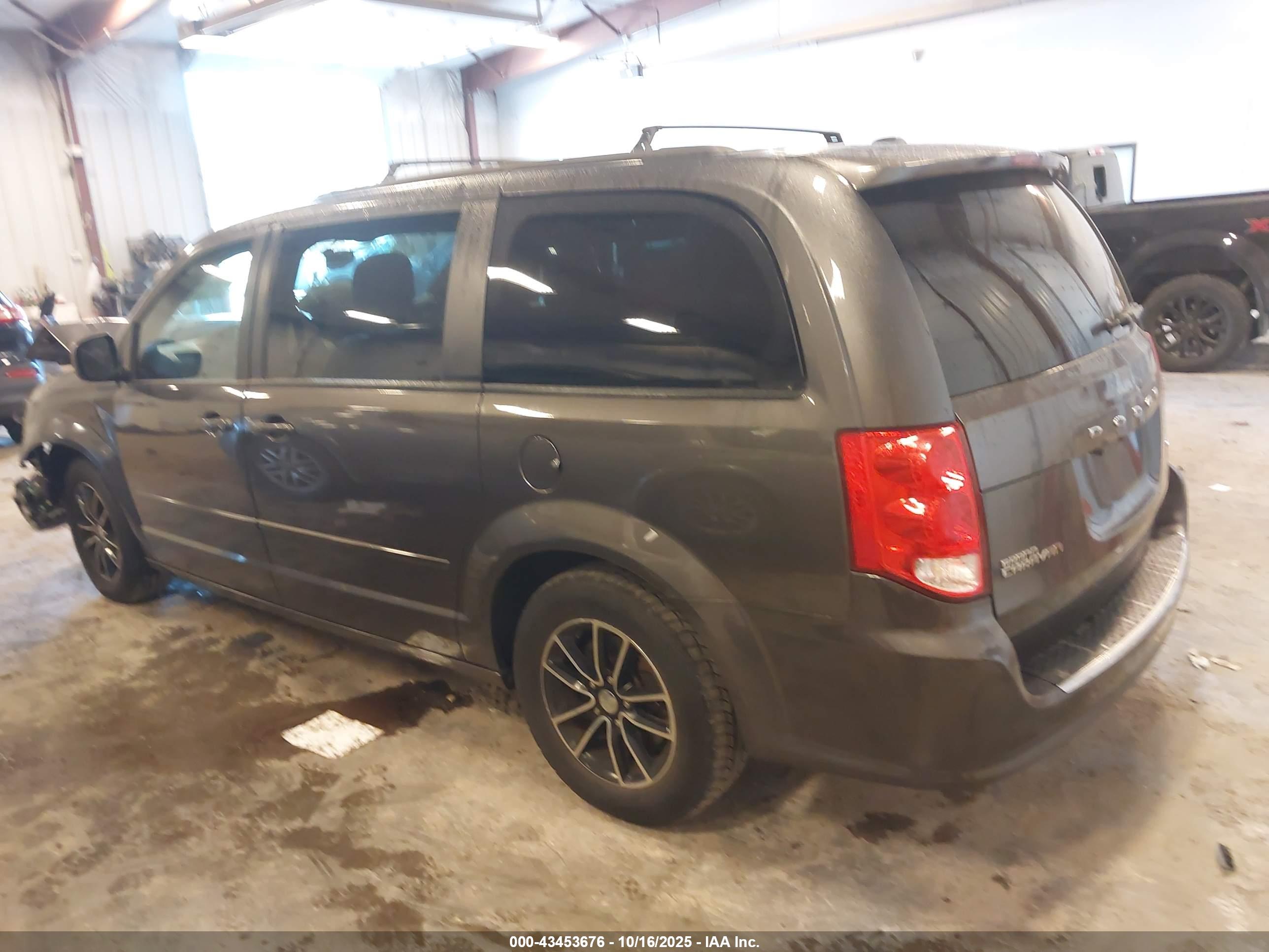 DODGE GRAND image 3
