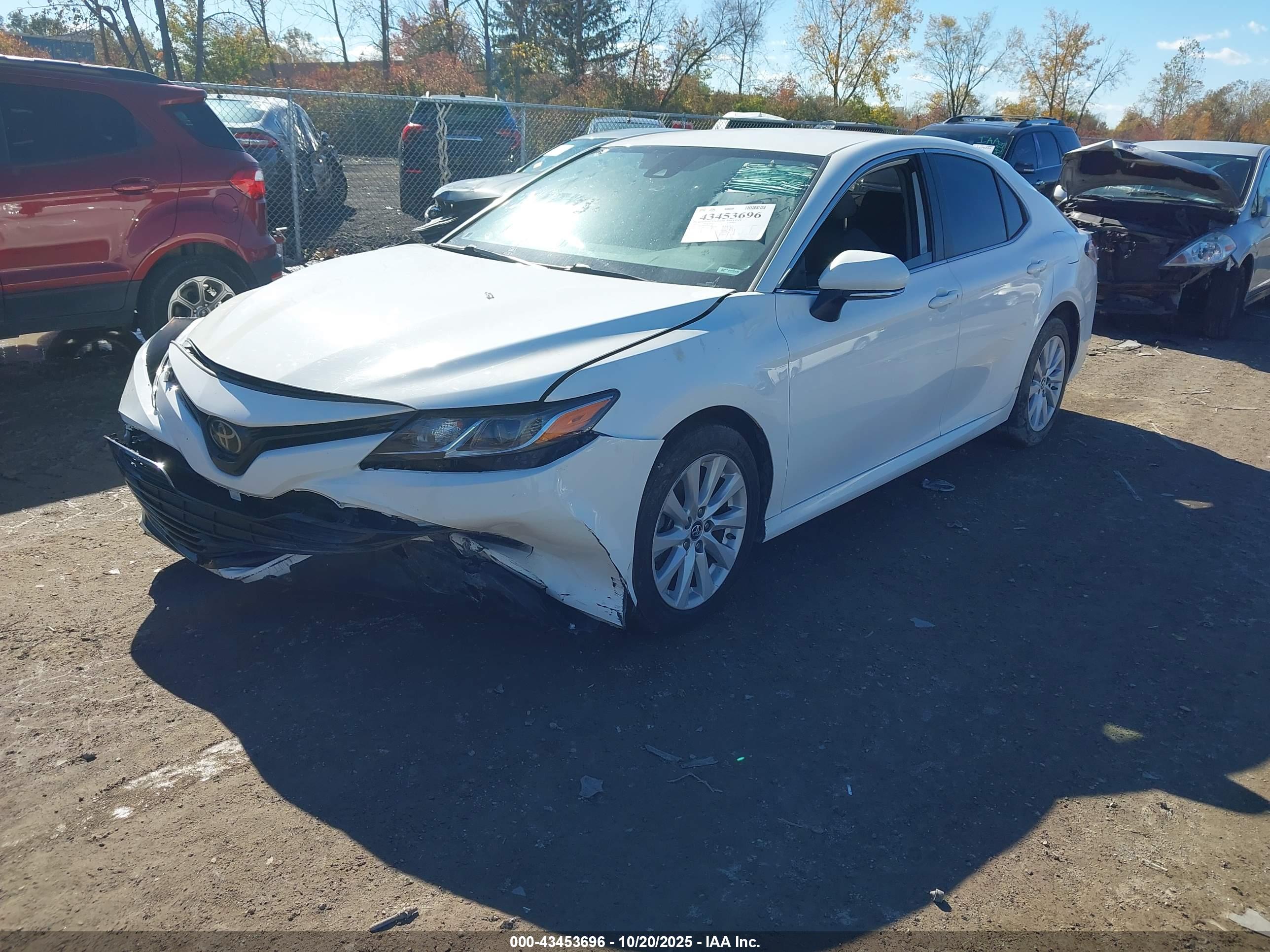 TOYOTA CAMRY image 2