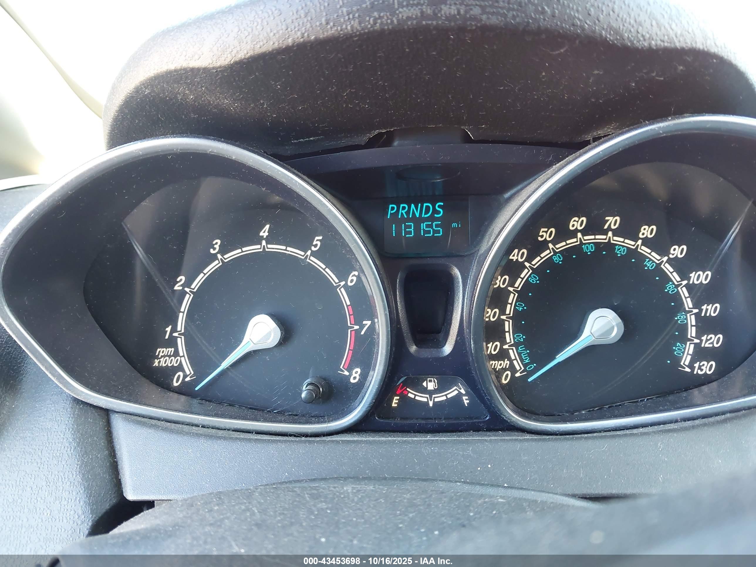 FORD FIESTA image 7