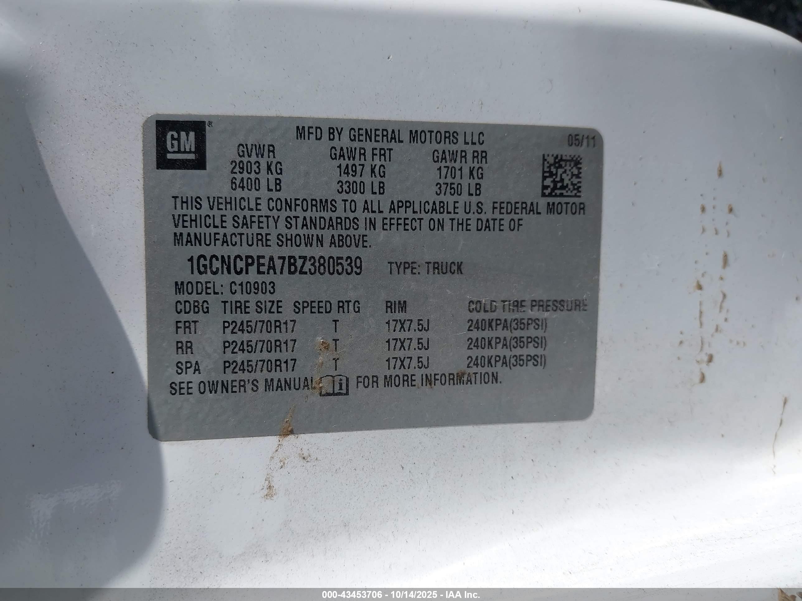 CHEVROLET SILVERADO image 9