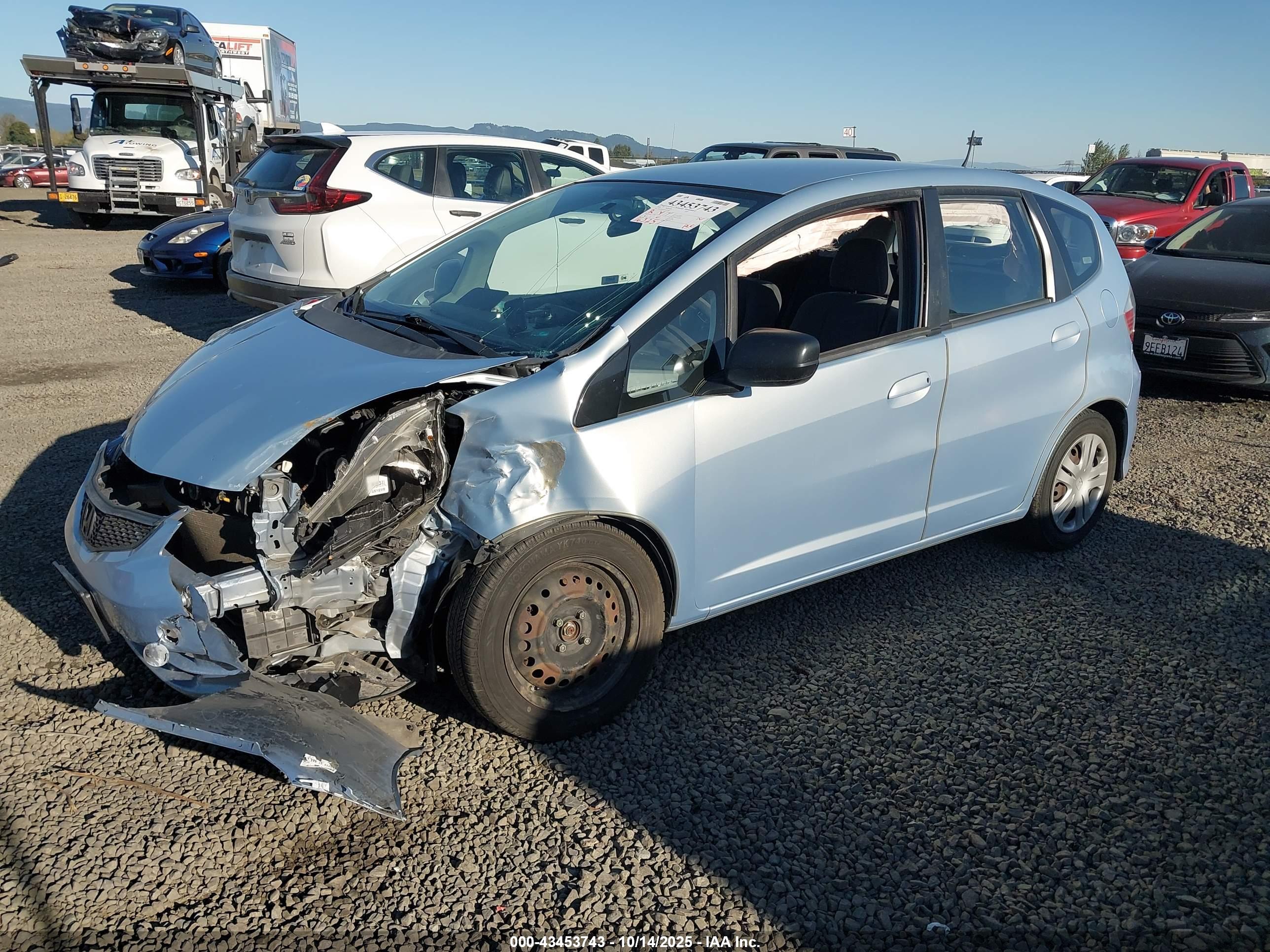 HONDA FIT image 2