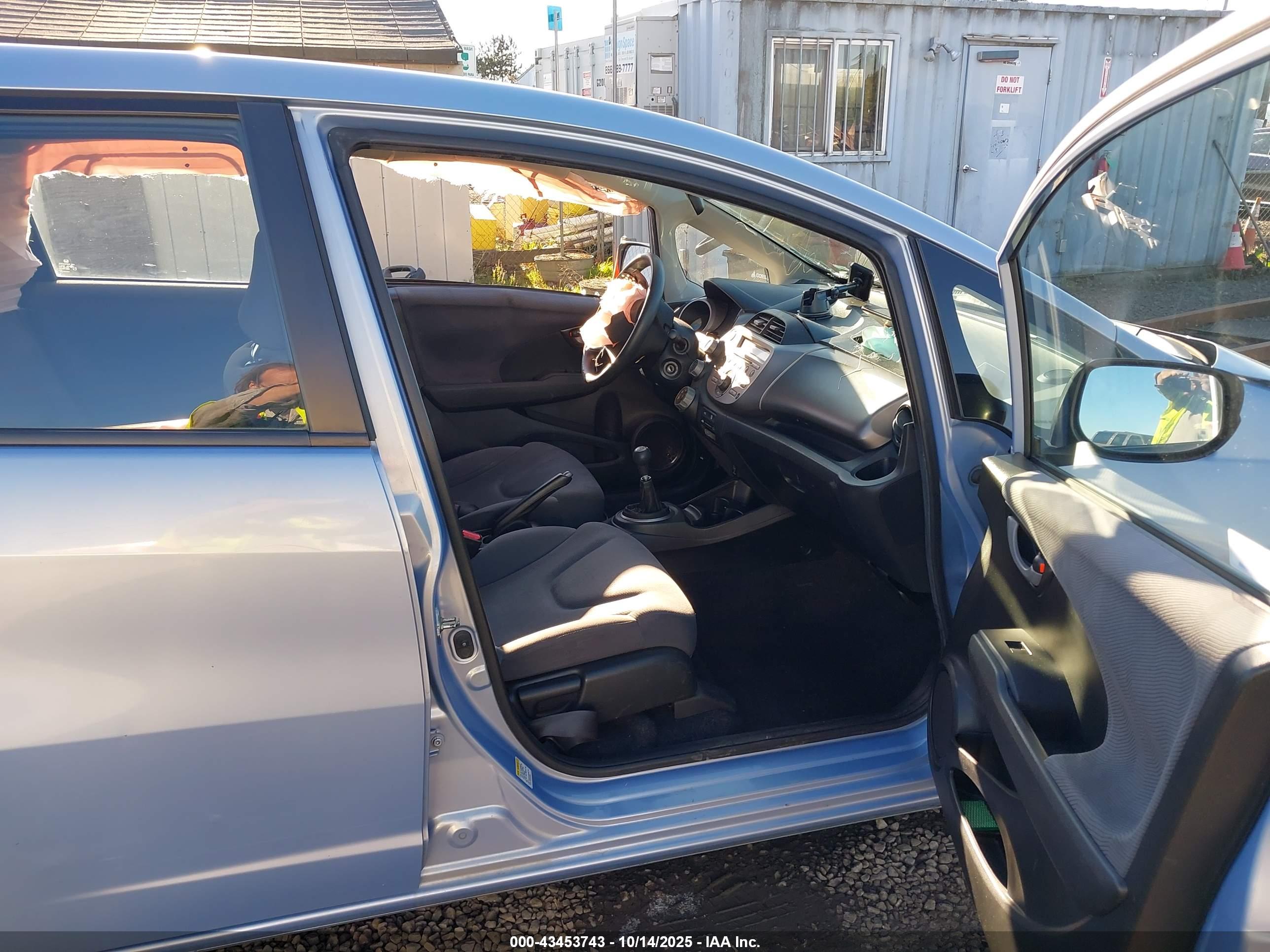 HONDA FIT image 5
