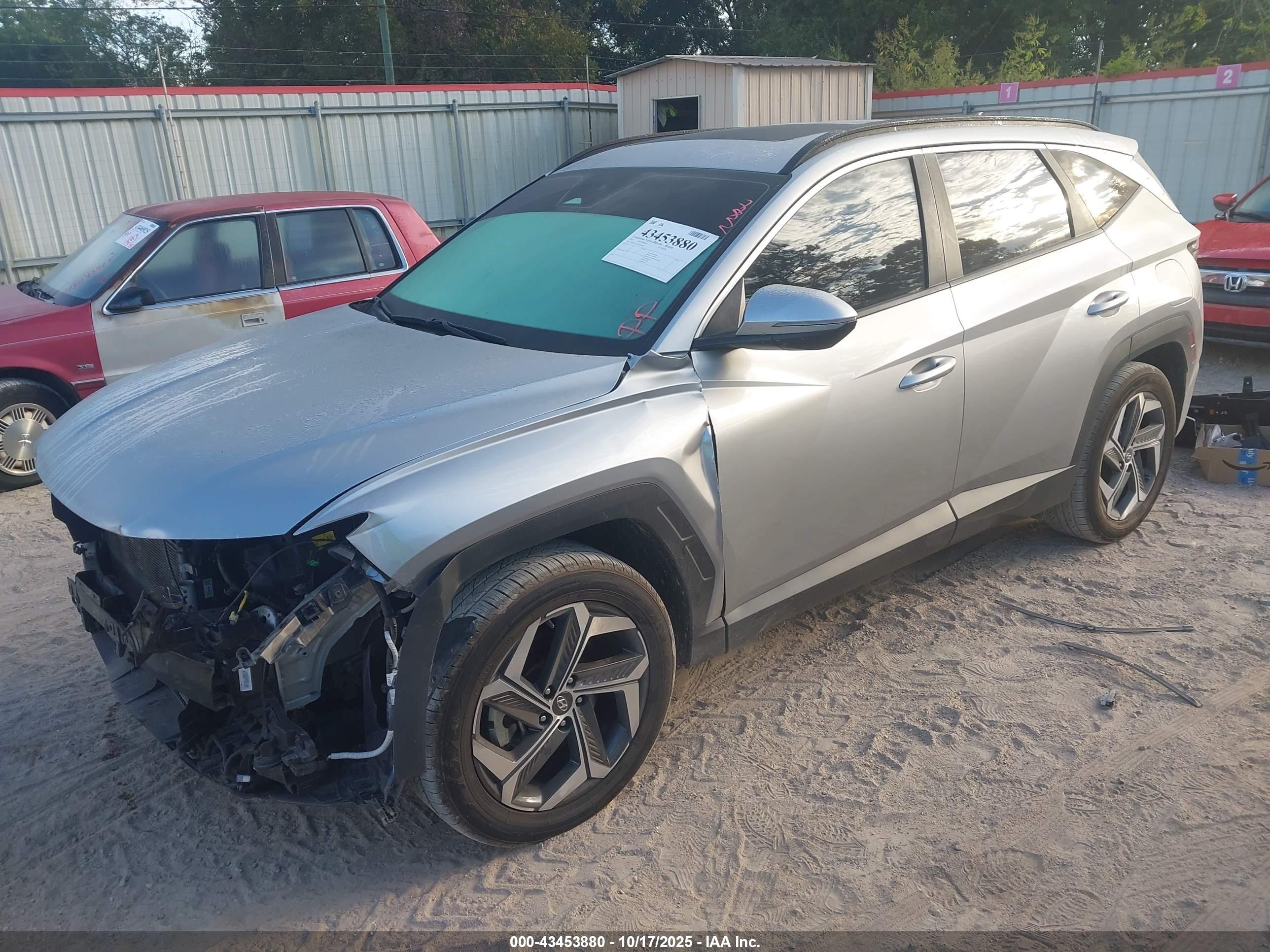 HYUNDAI TUCSON image 2