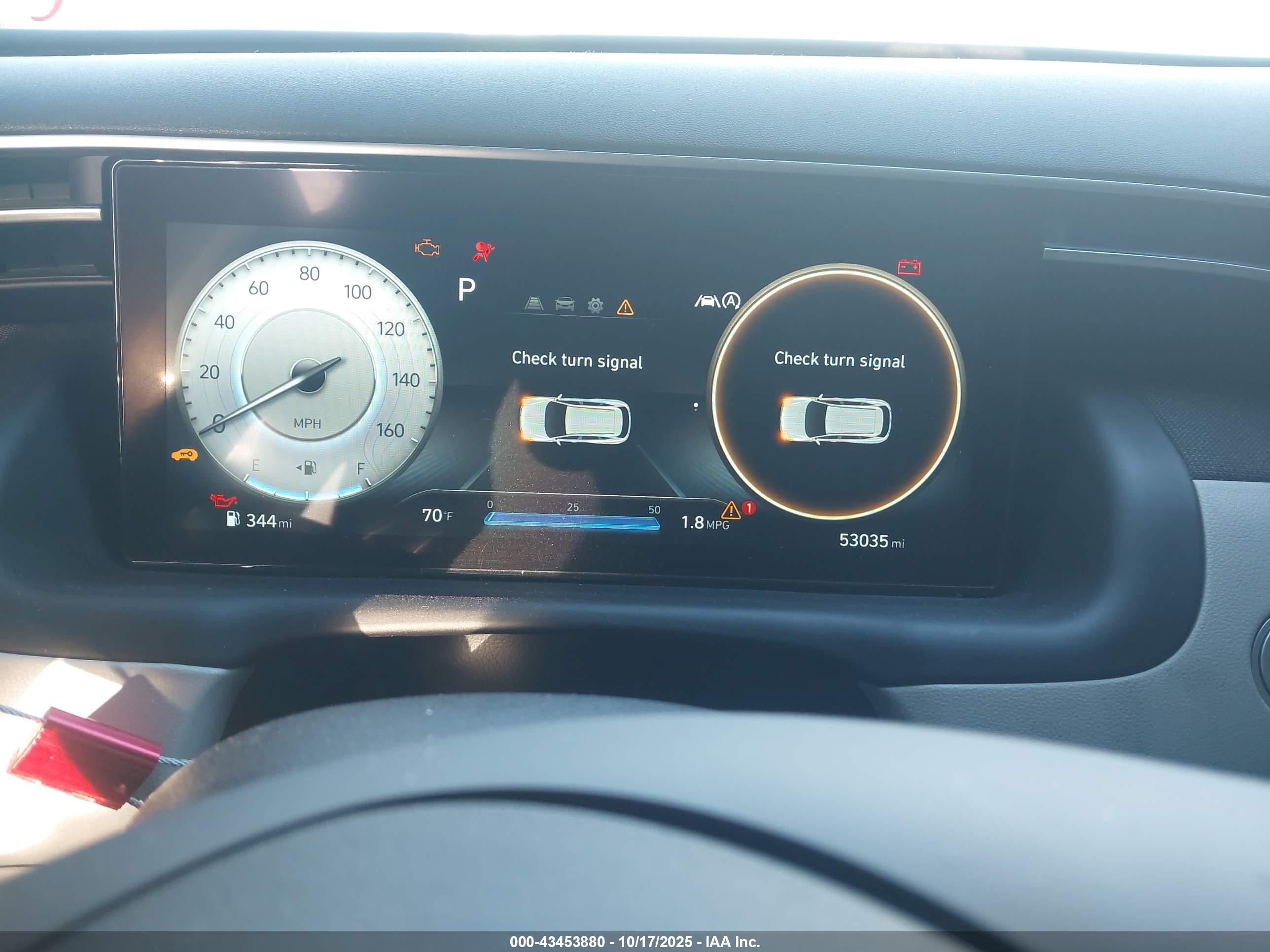HYUNDAI TUCSON image 7