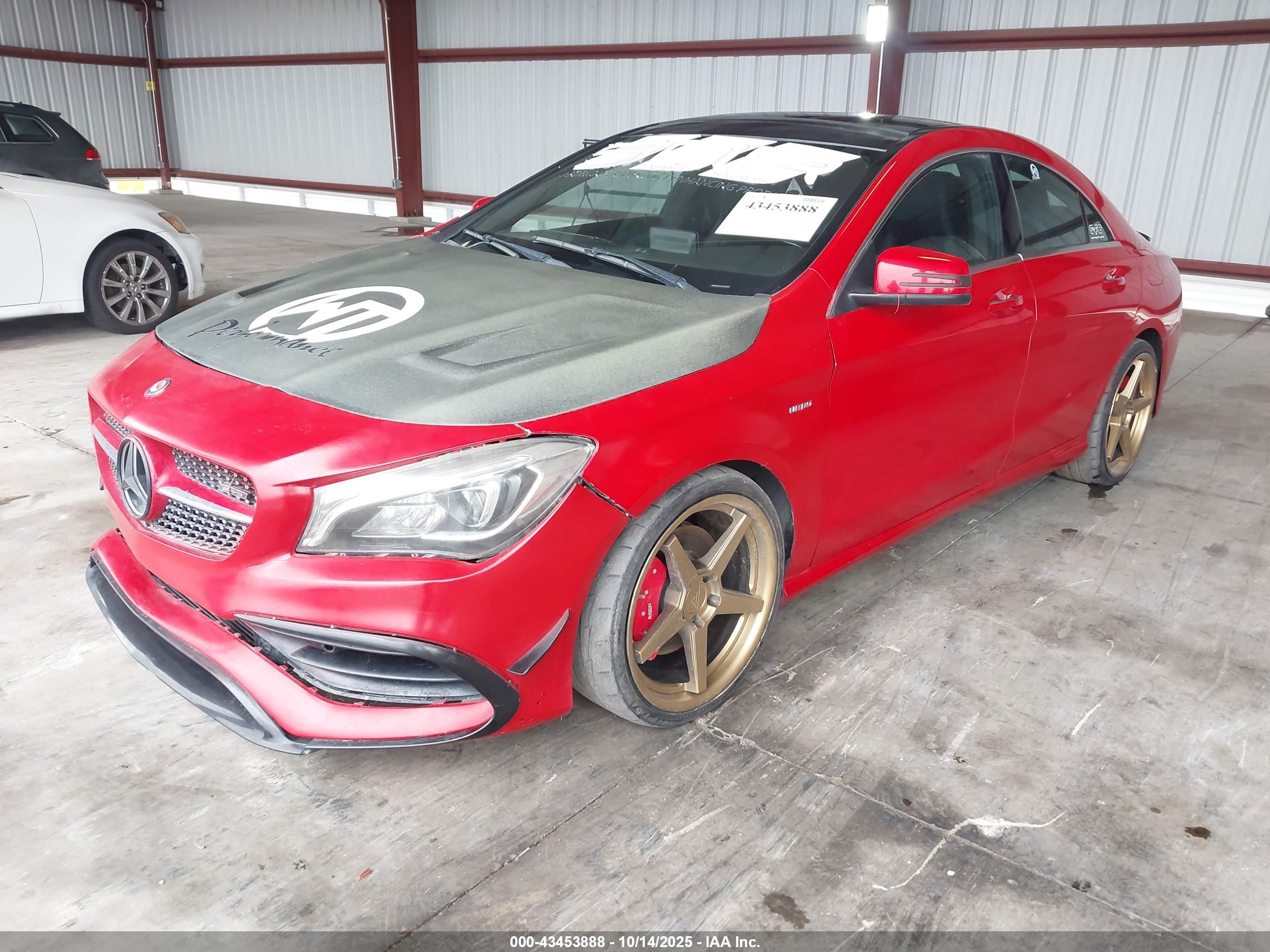 MERCEDES-BENZ CLA image 2