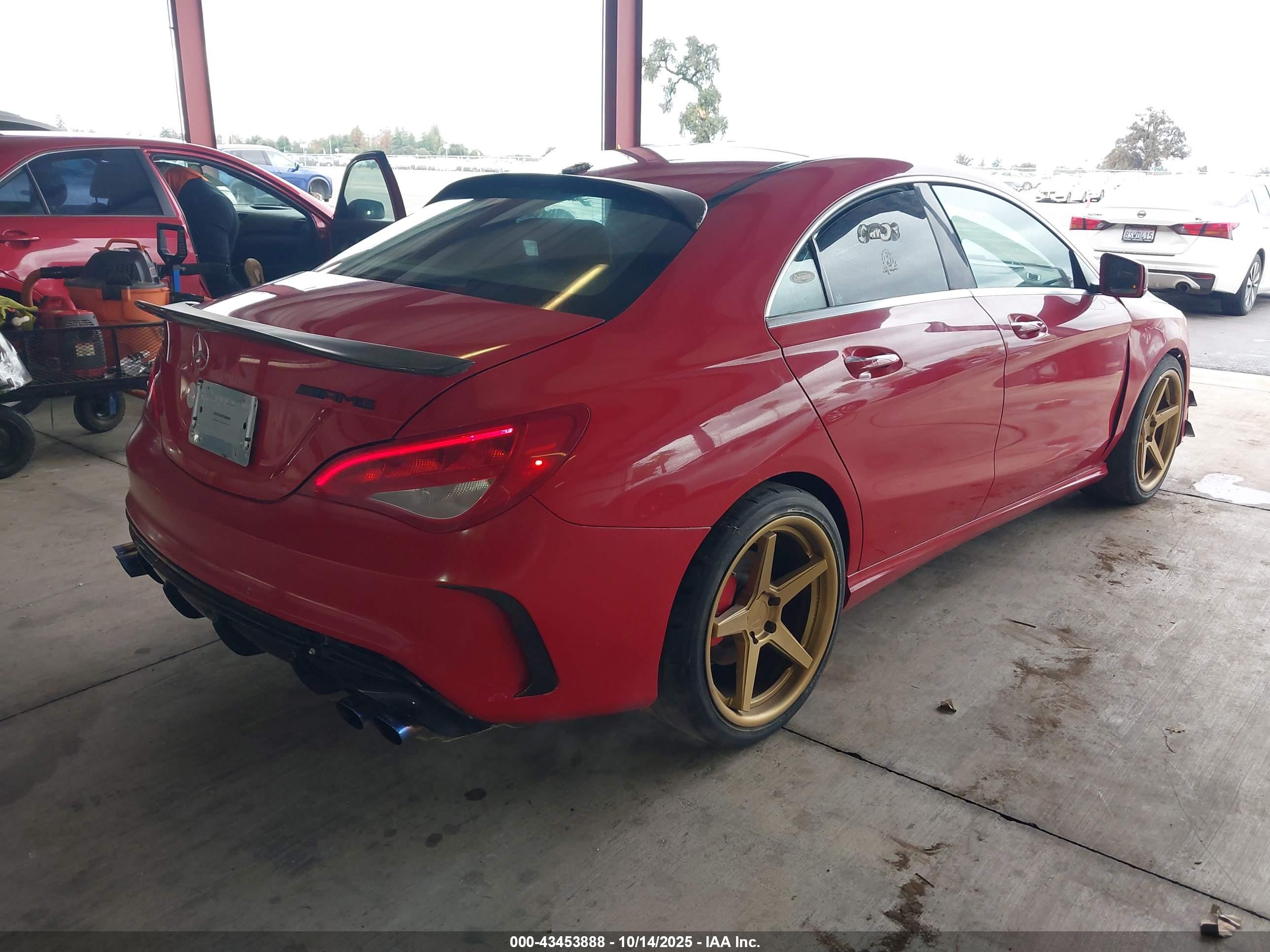 MERCEDES-BENZ CLA image 4